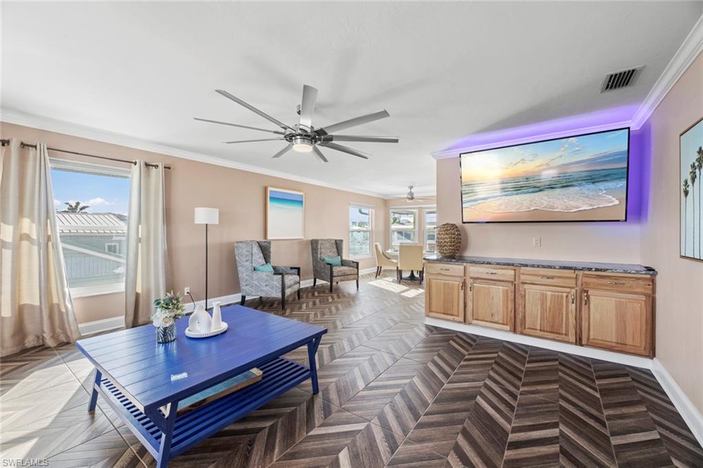 5570 Avenida Pescadora