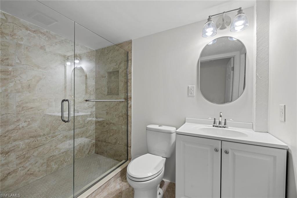 5570 Avenida Pescadora