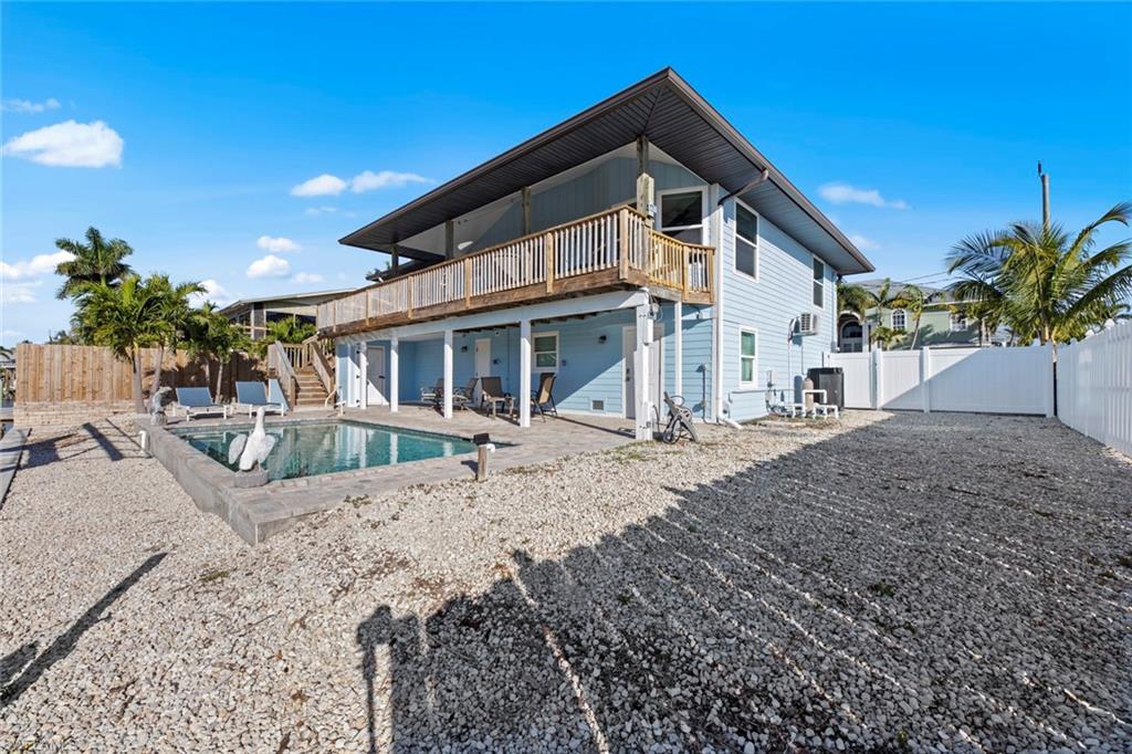 5570 Avenida Pescadora