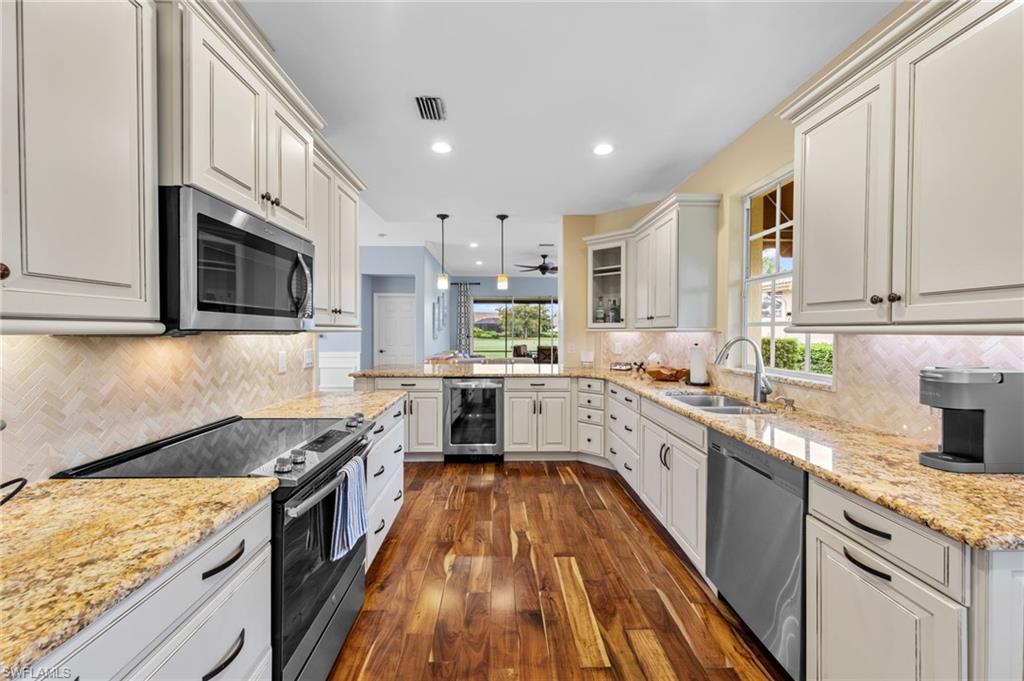 13541 Southampton DR