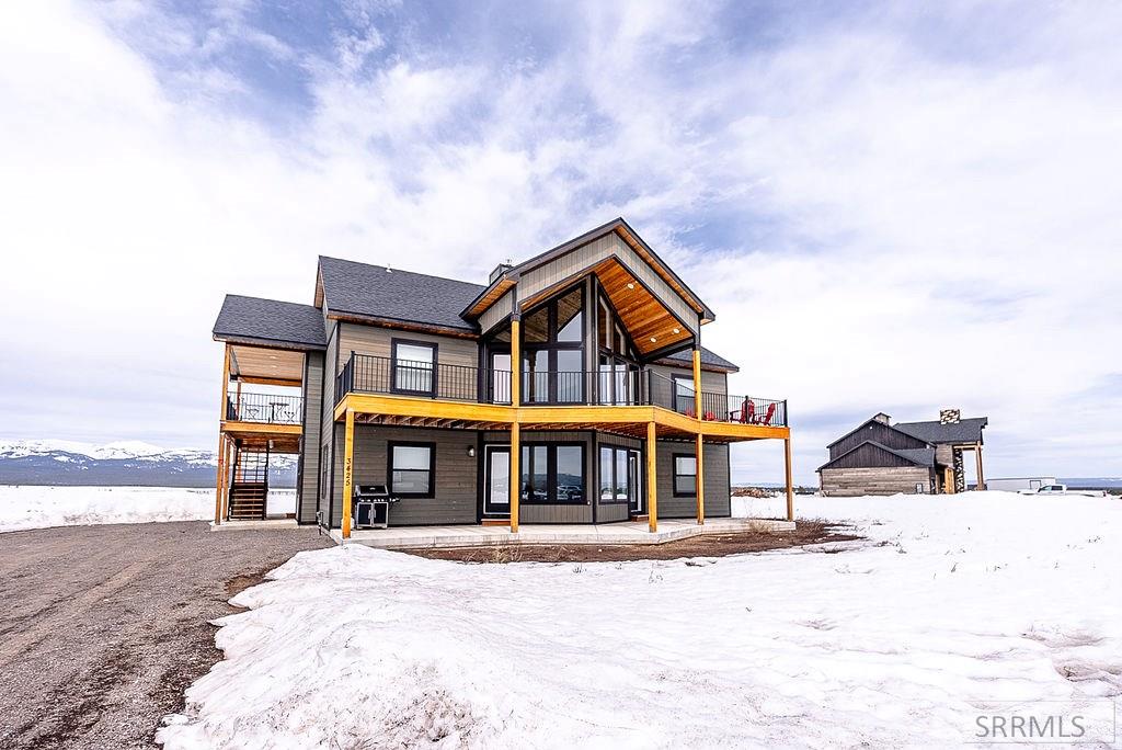 3425 Kestrel, Island Park