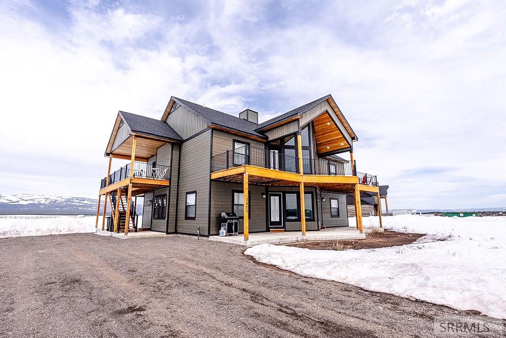 3425 Kestrel, Island Park