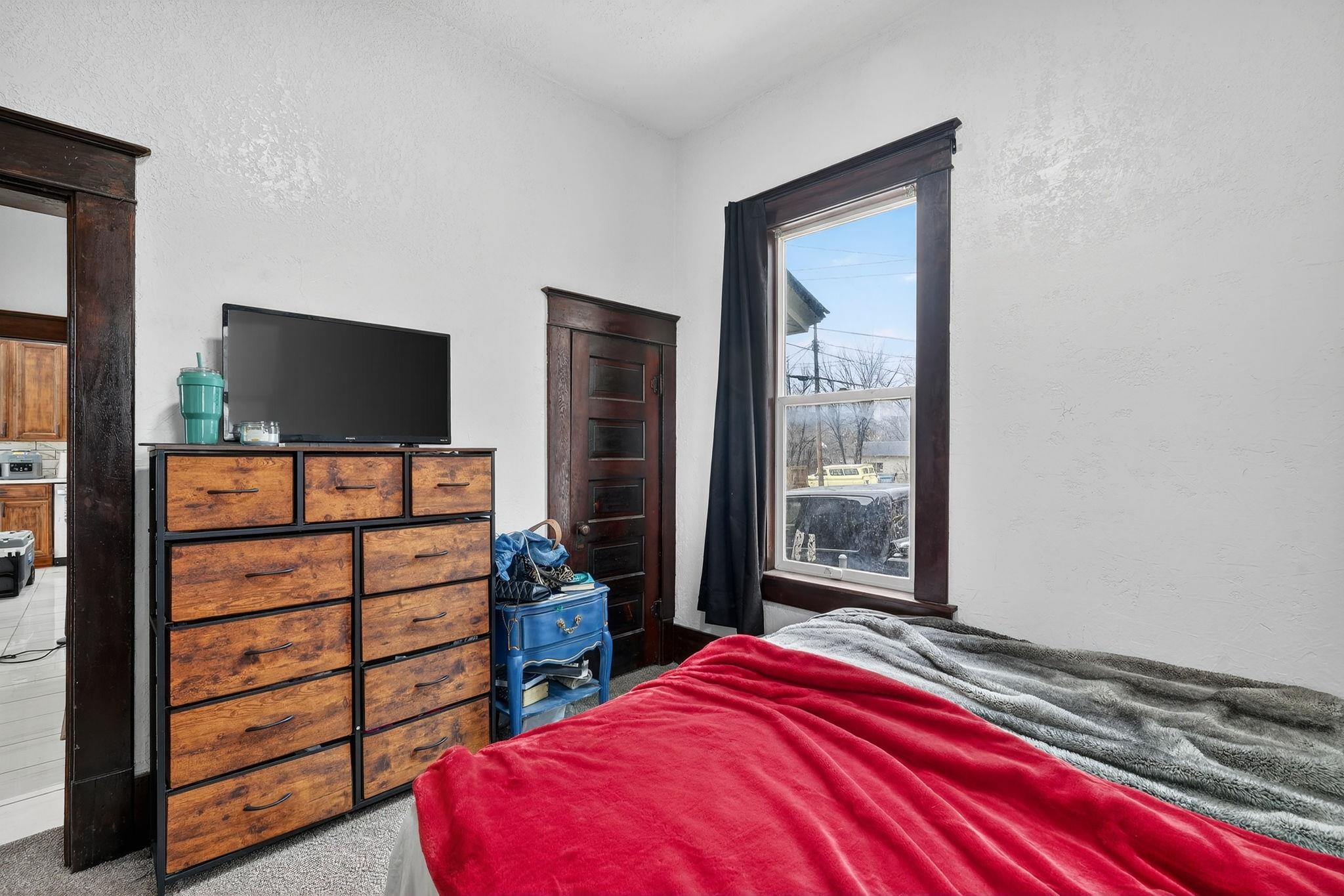 528 W Fremont St