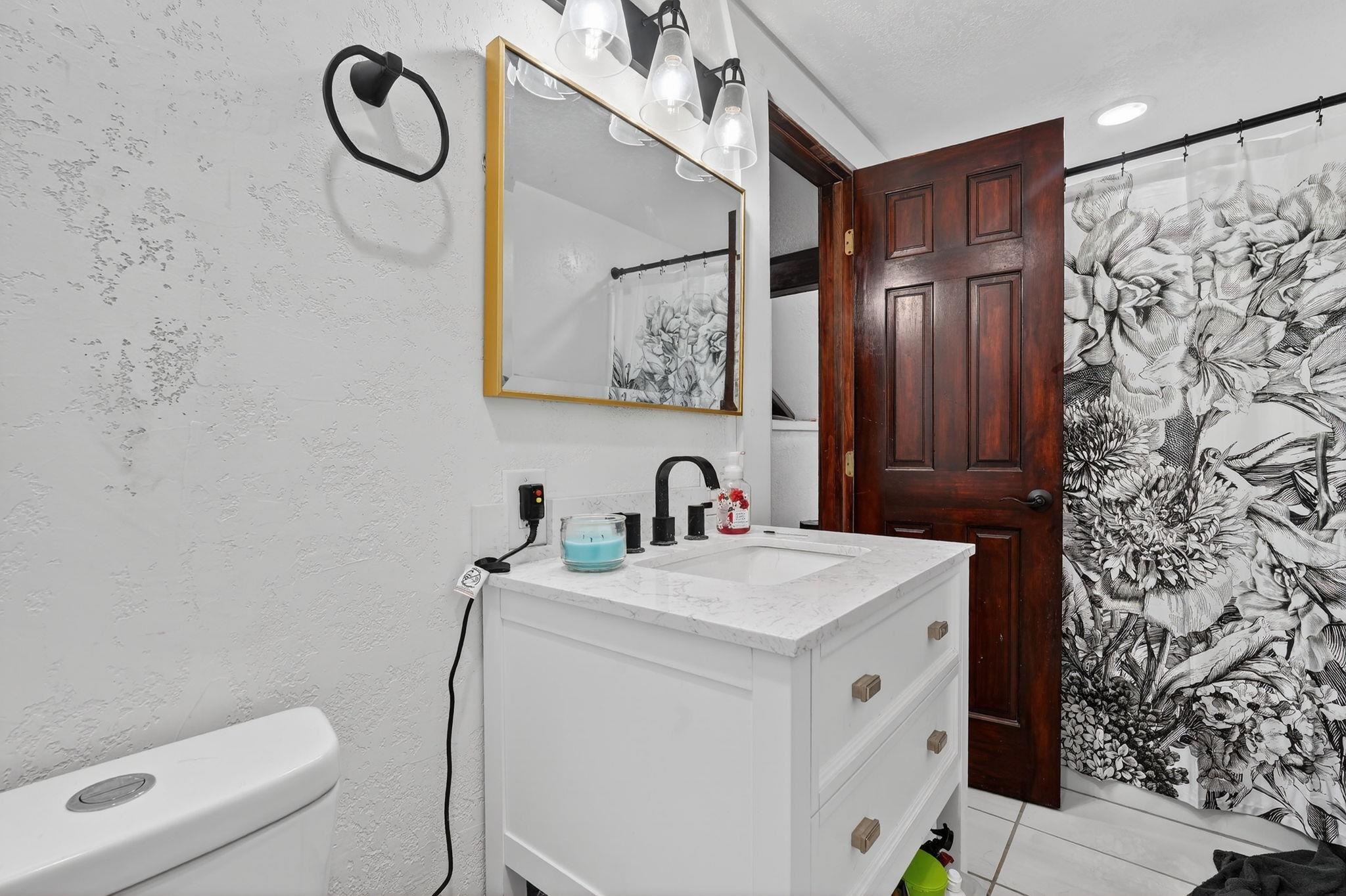528 W Fremont St