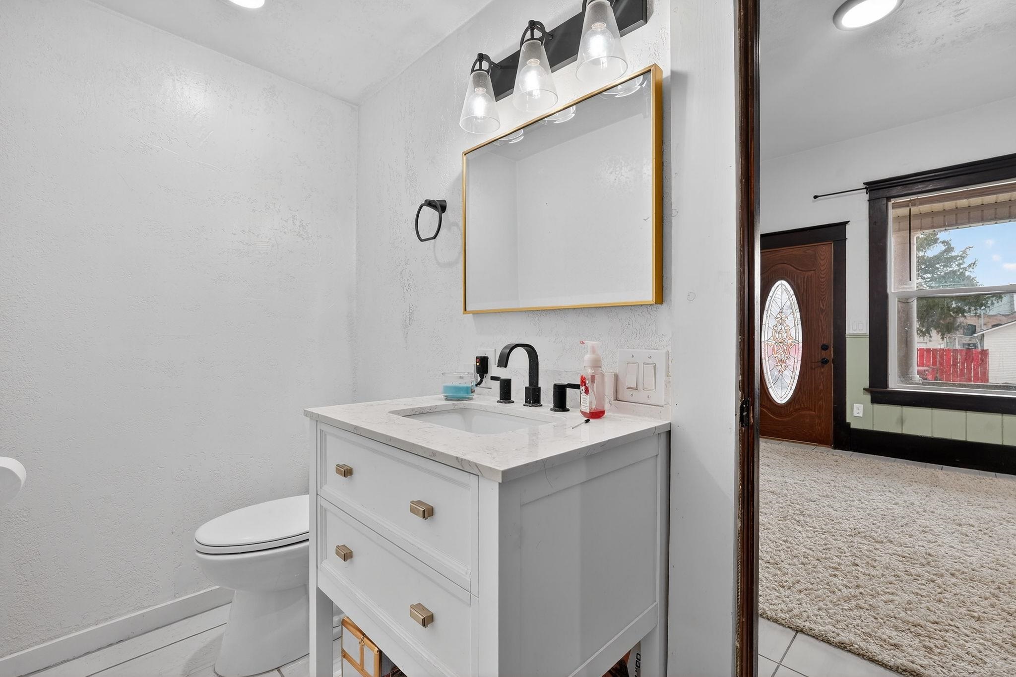 528 W Fremont St