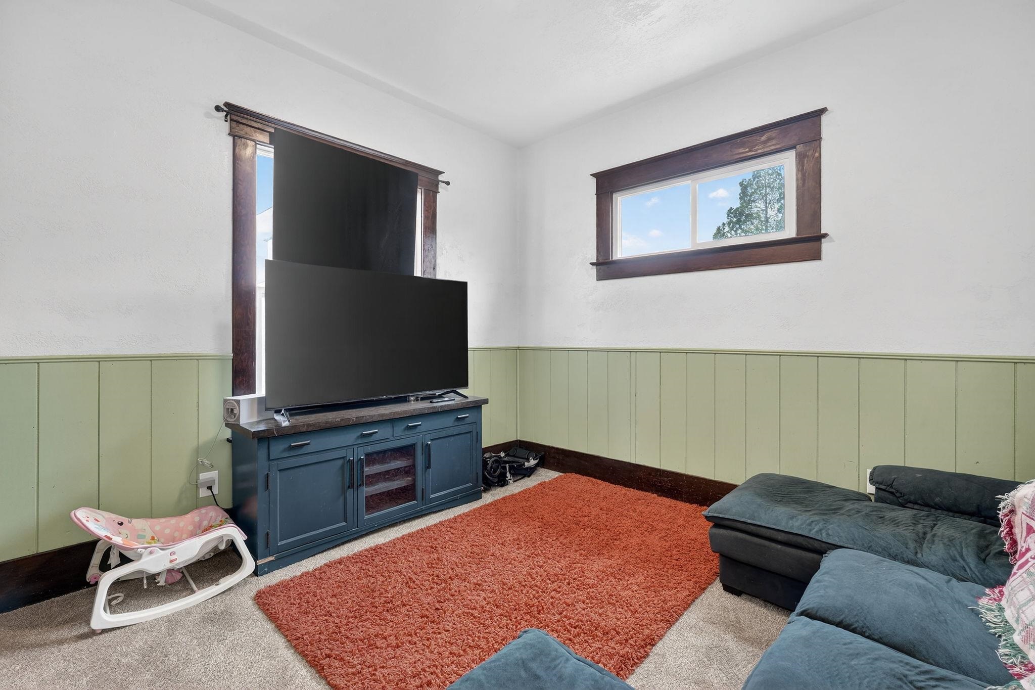 528 W Fremont St