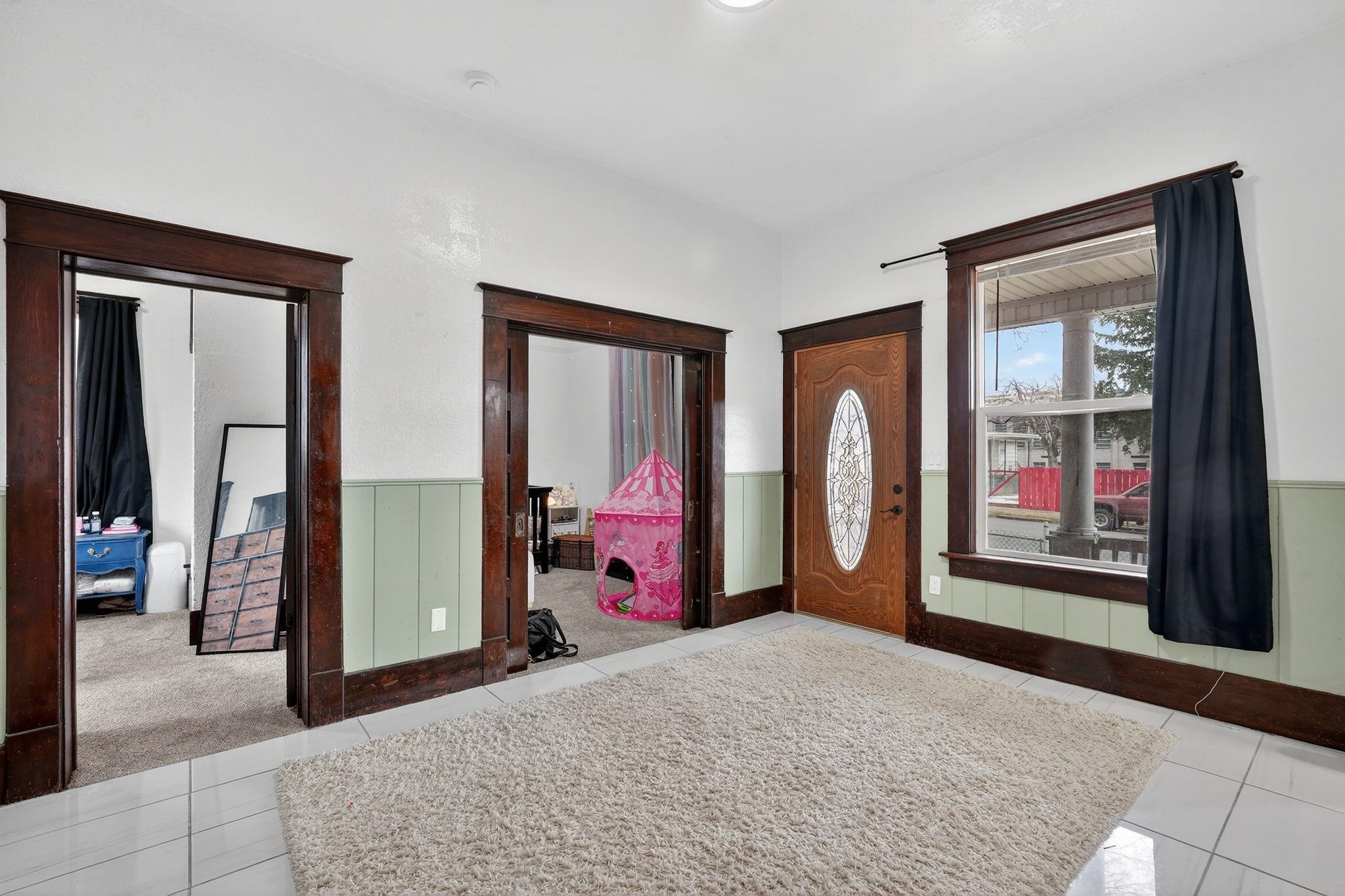 528 W Fremont St
