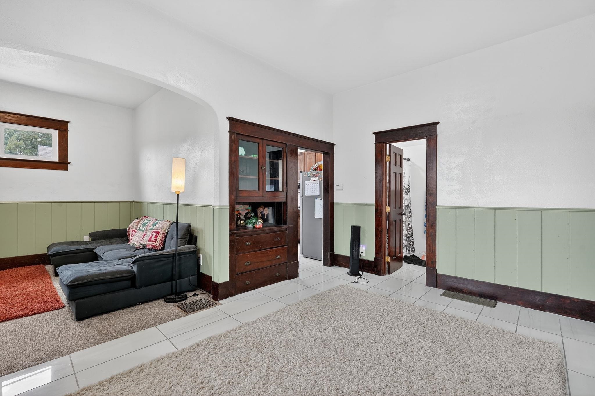 528 W Fremont St