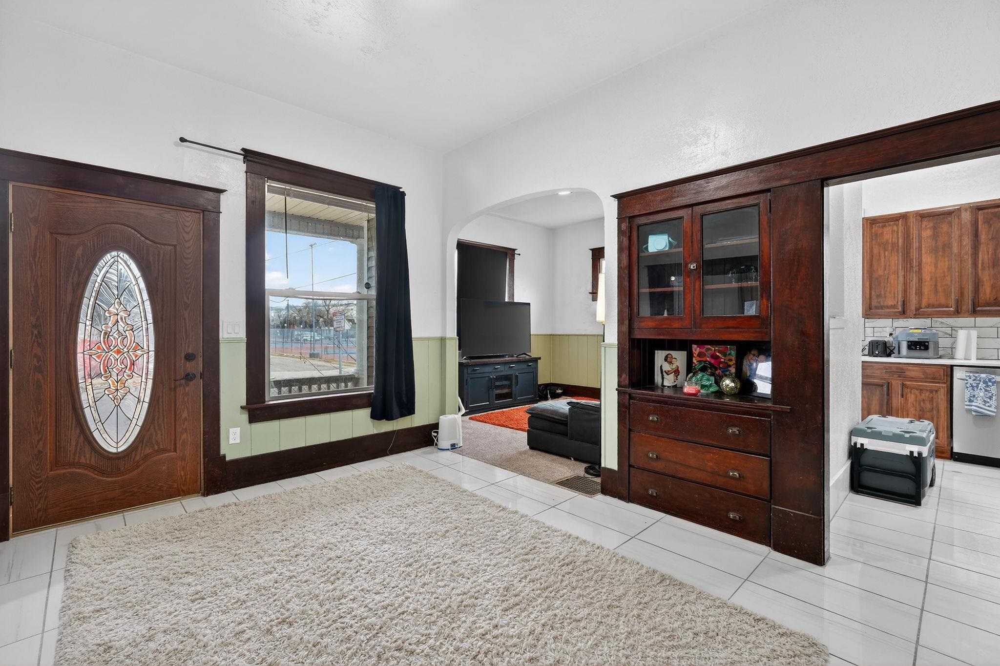 528 W Fremont St