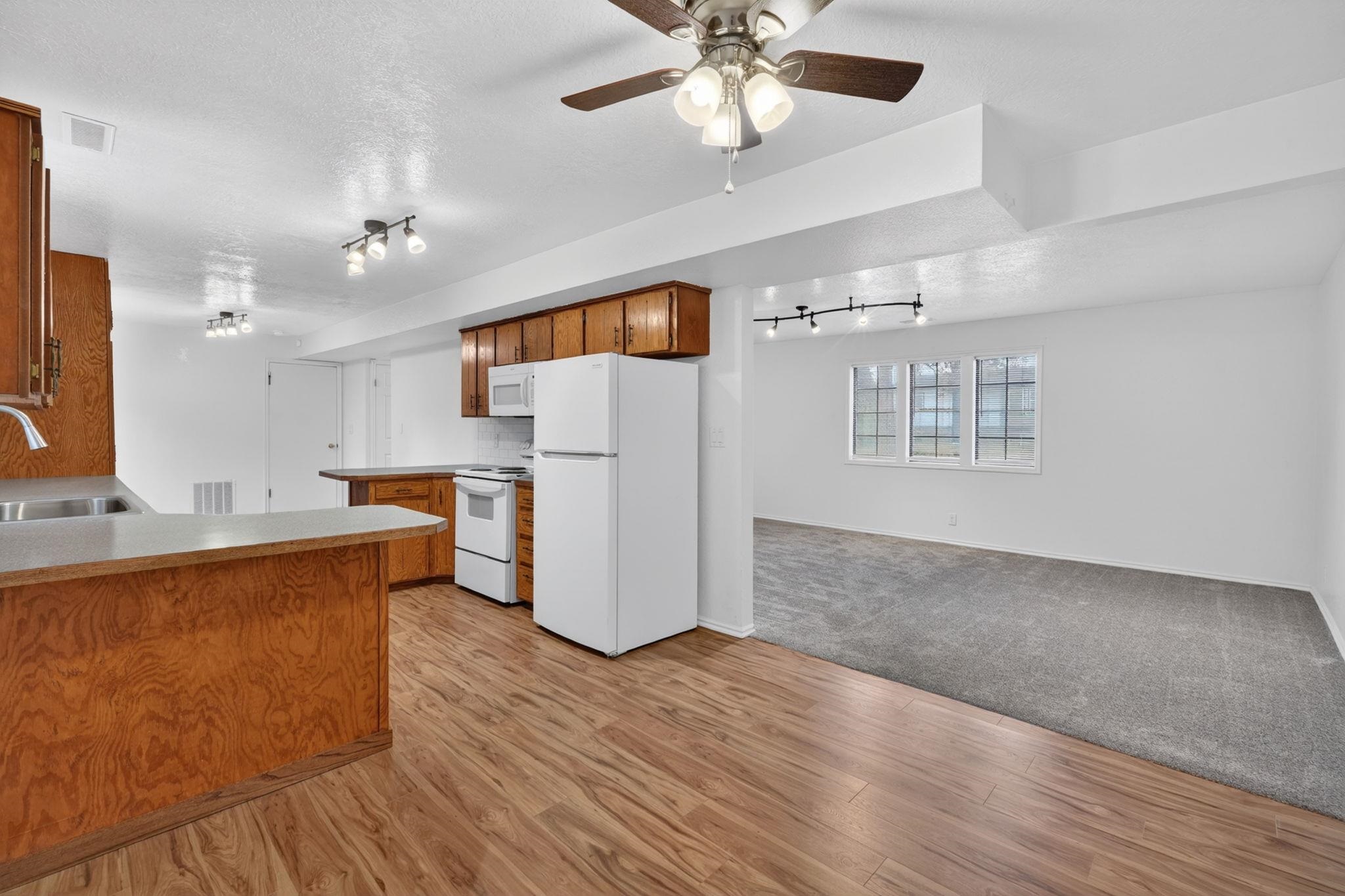 87 Plateau Dr