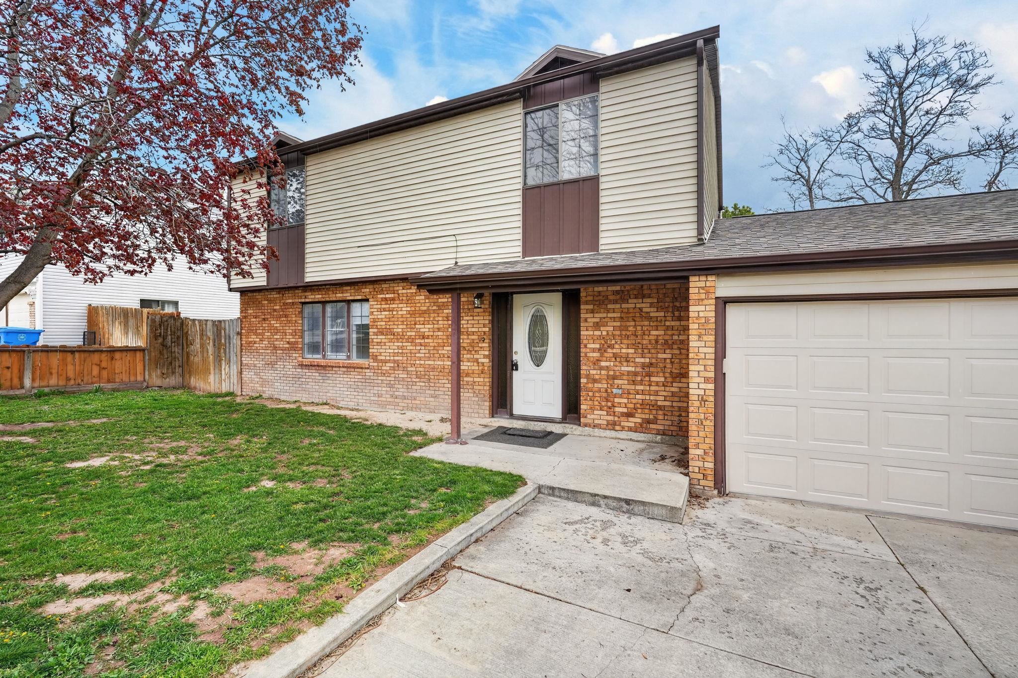 87 Plateau Dr