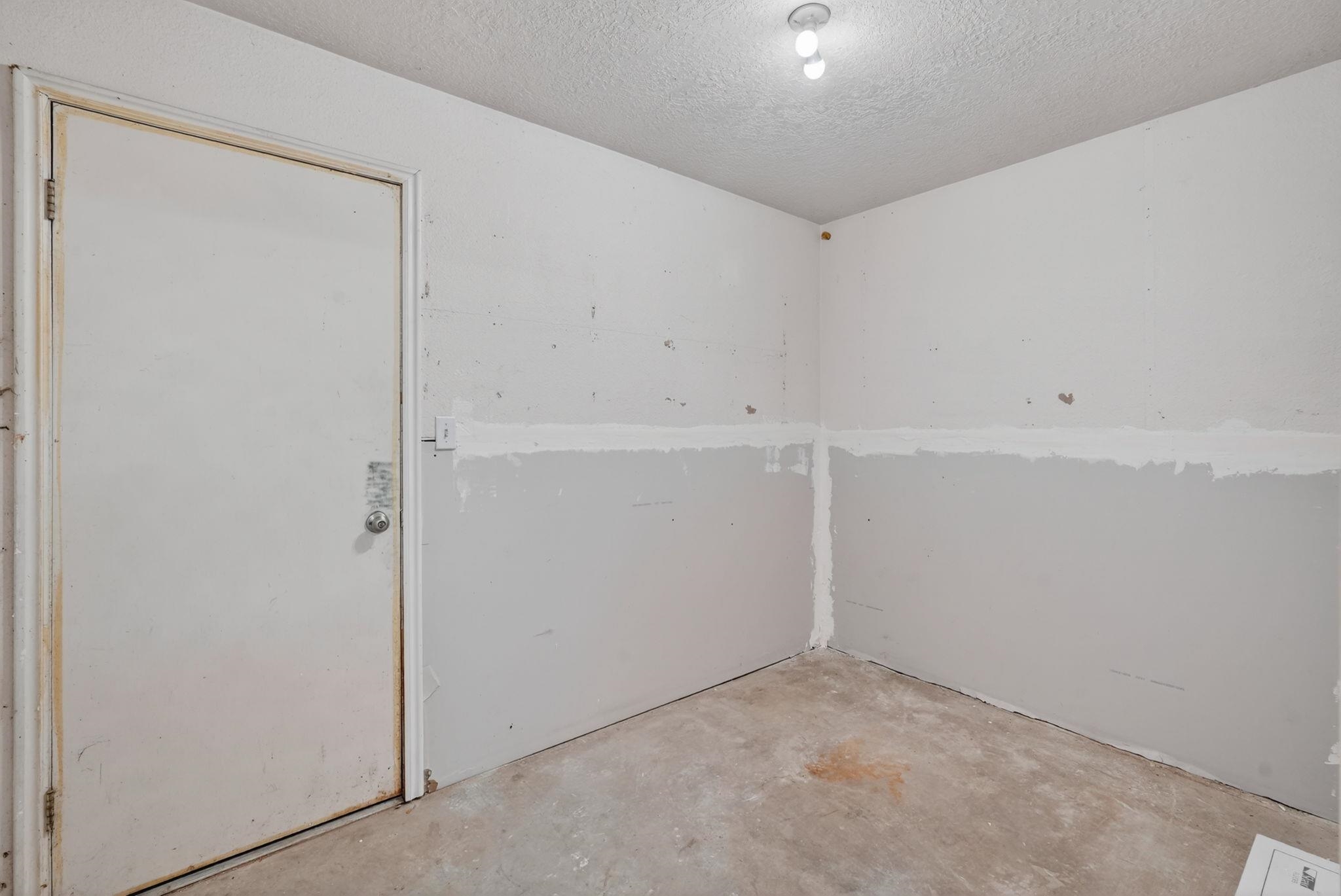 87 Plateau Dr