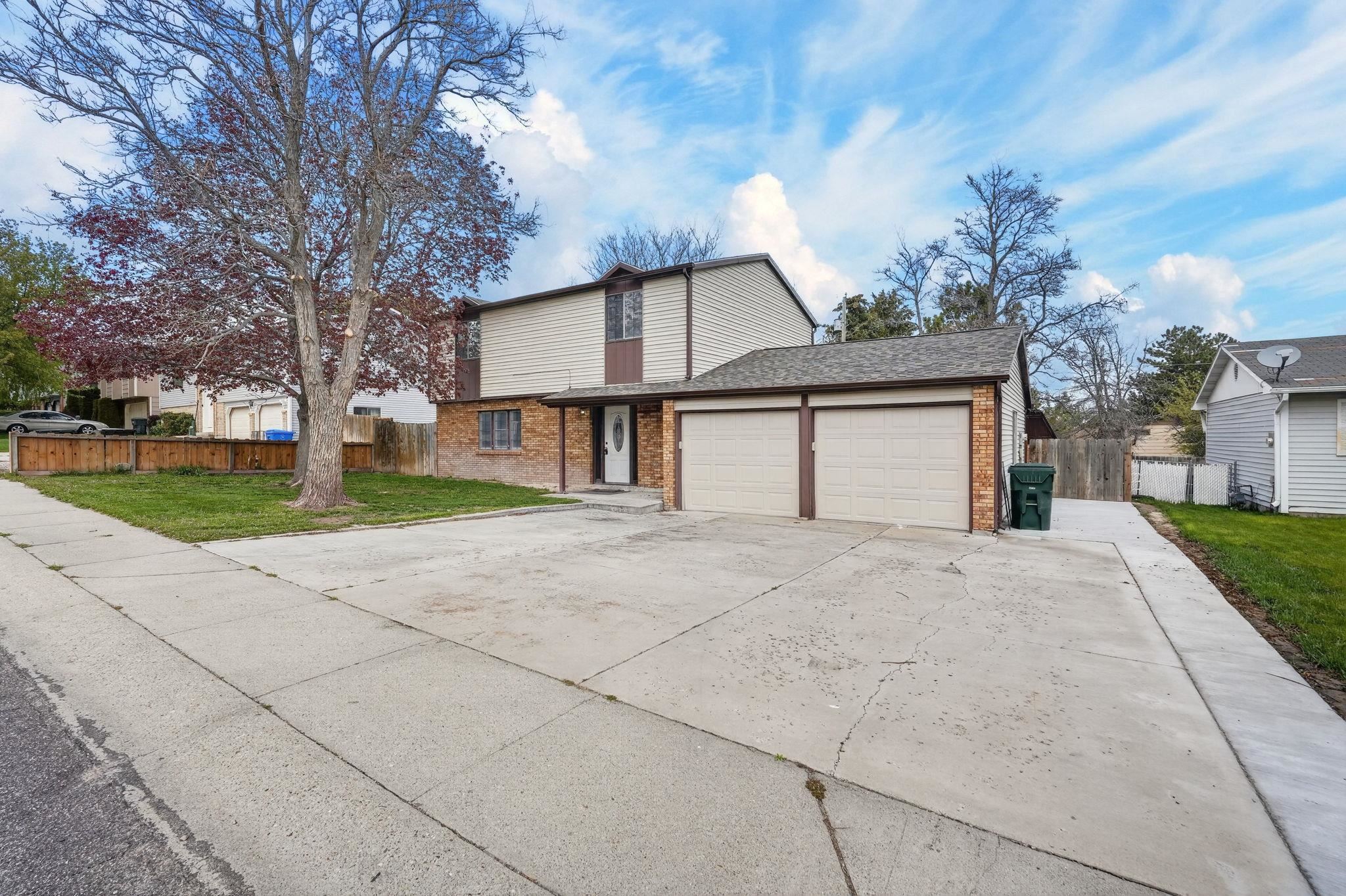 87 Plateau Dr