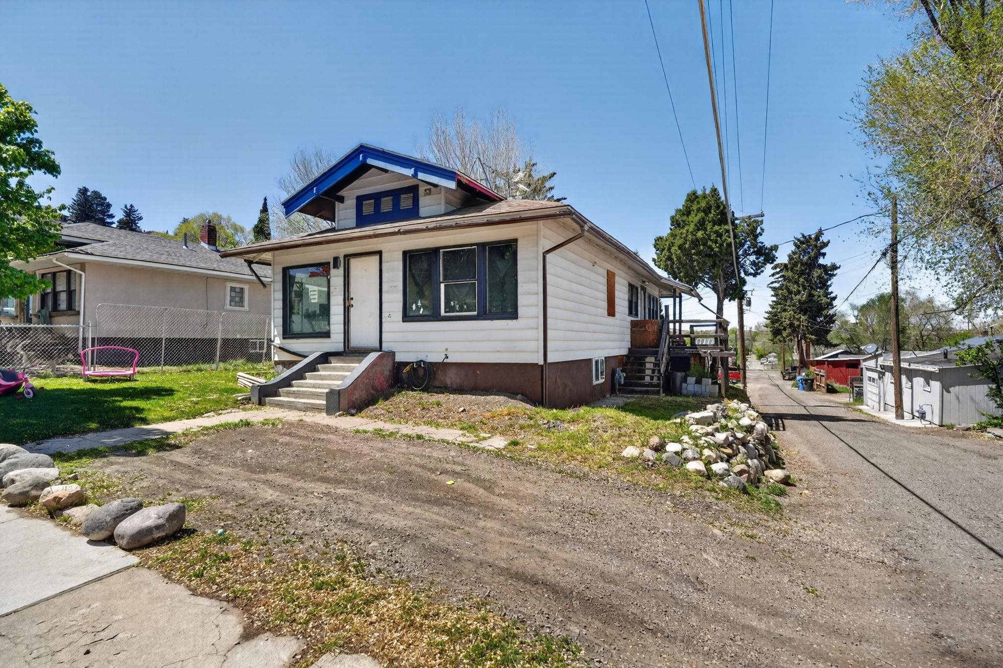 836 W Wyeth St