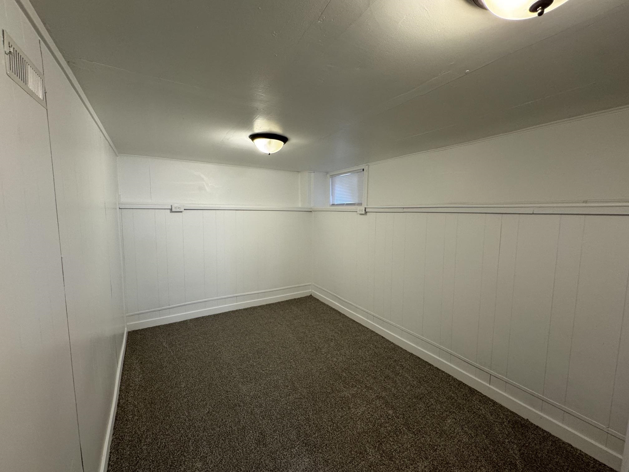 110 Topaz St