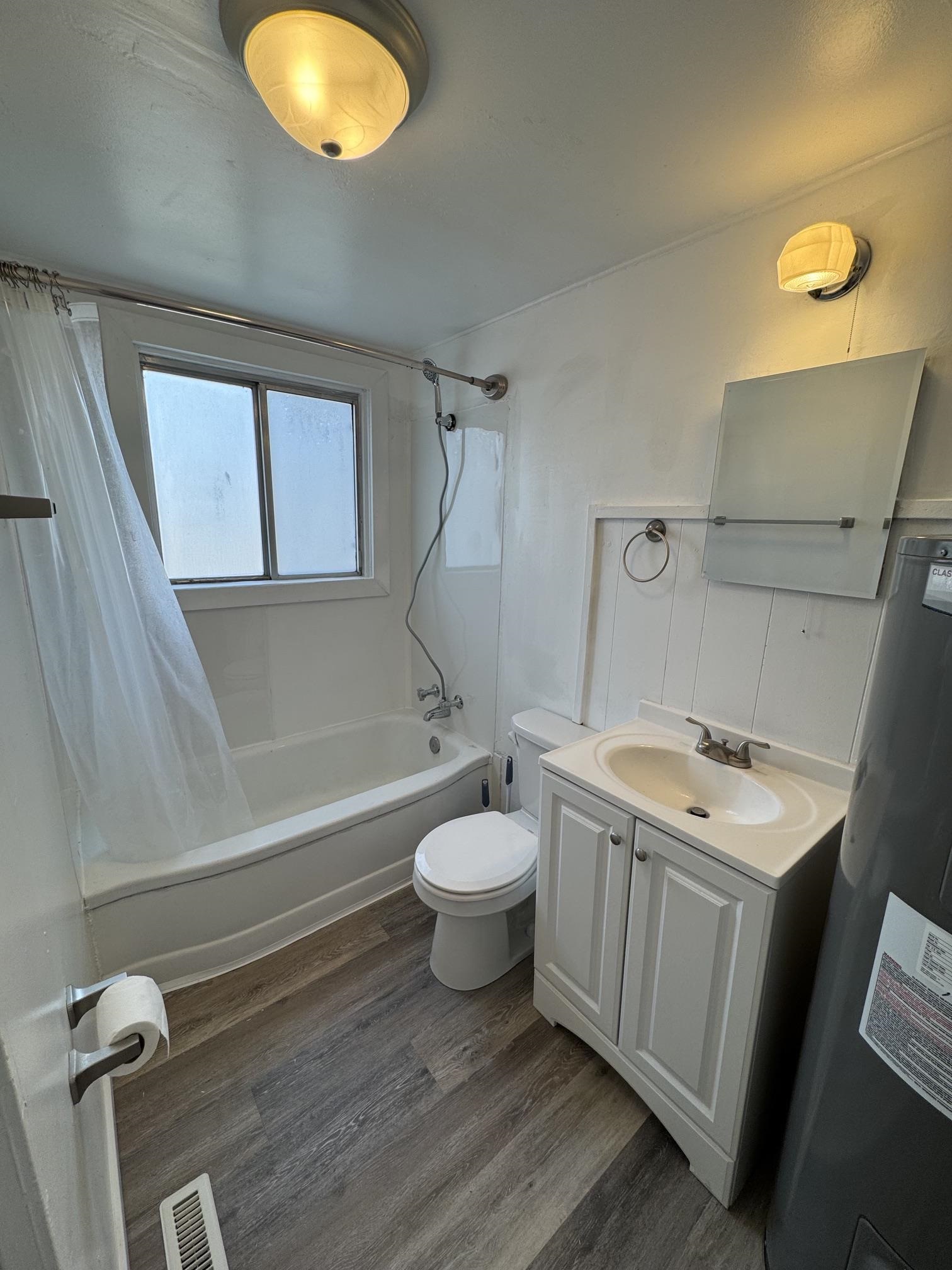 110 Topaz St