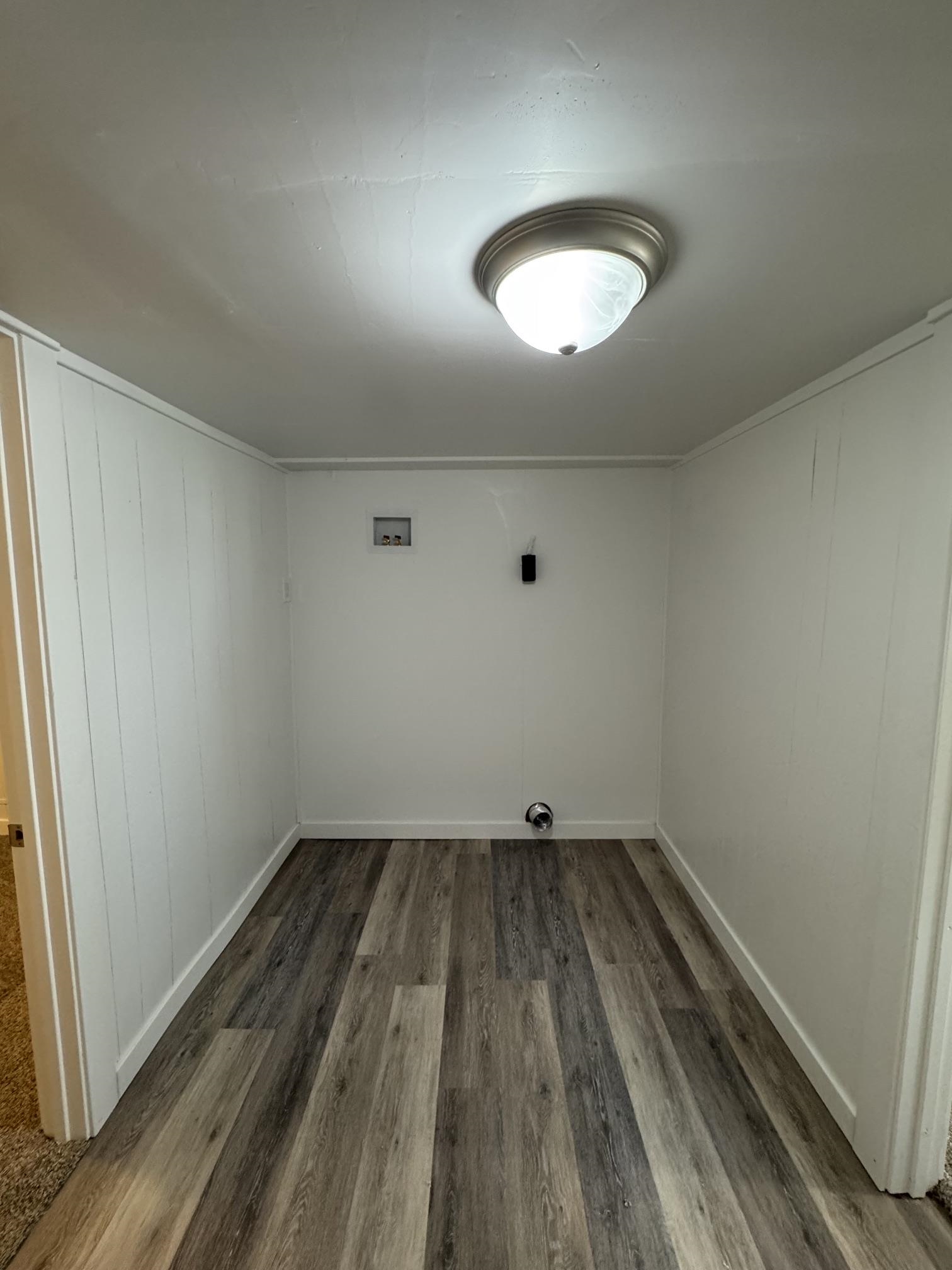 110 Topaz St
