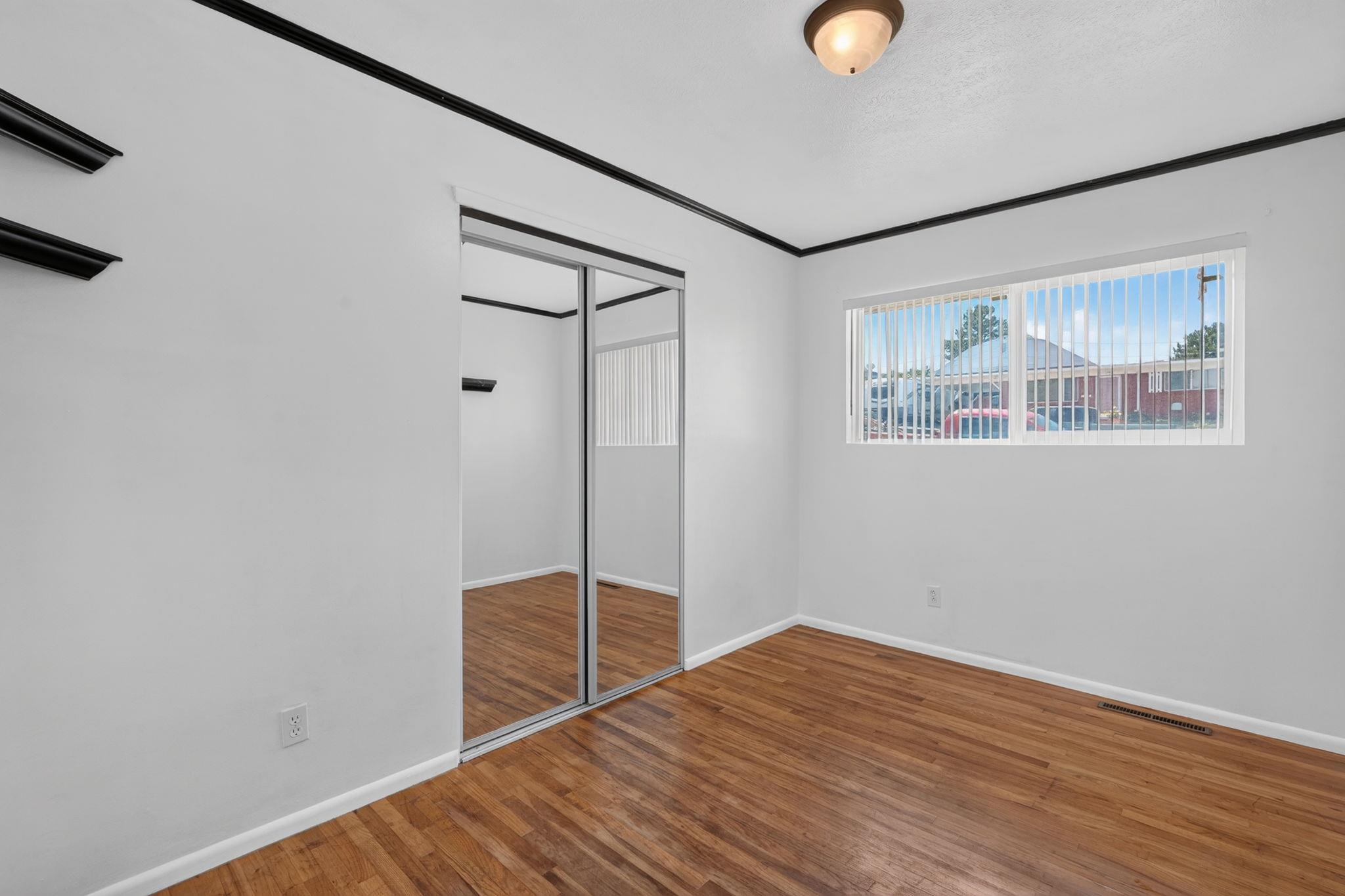 1126 La Brea