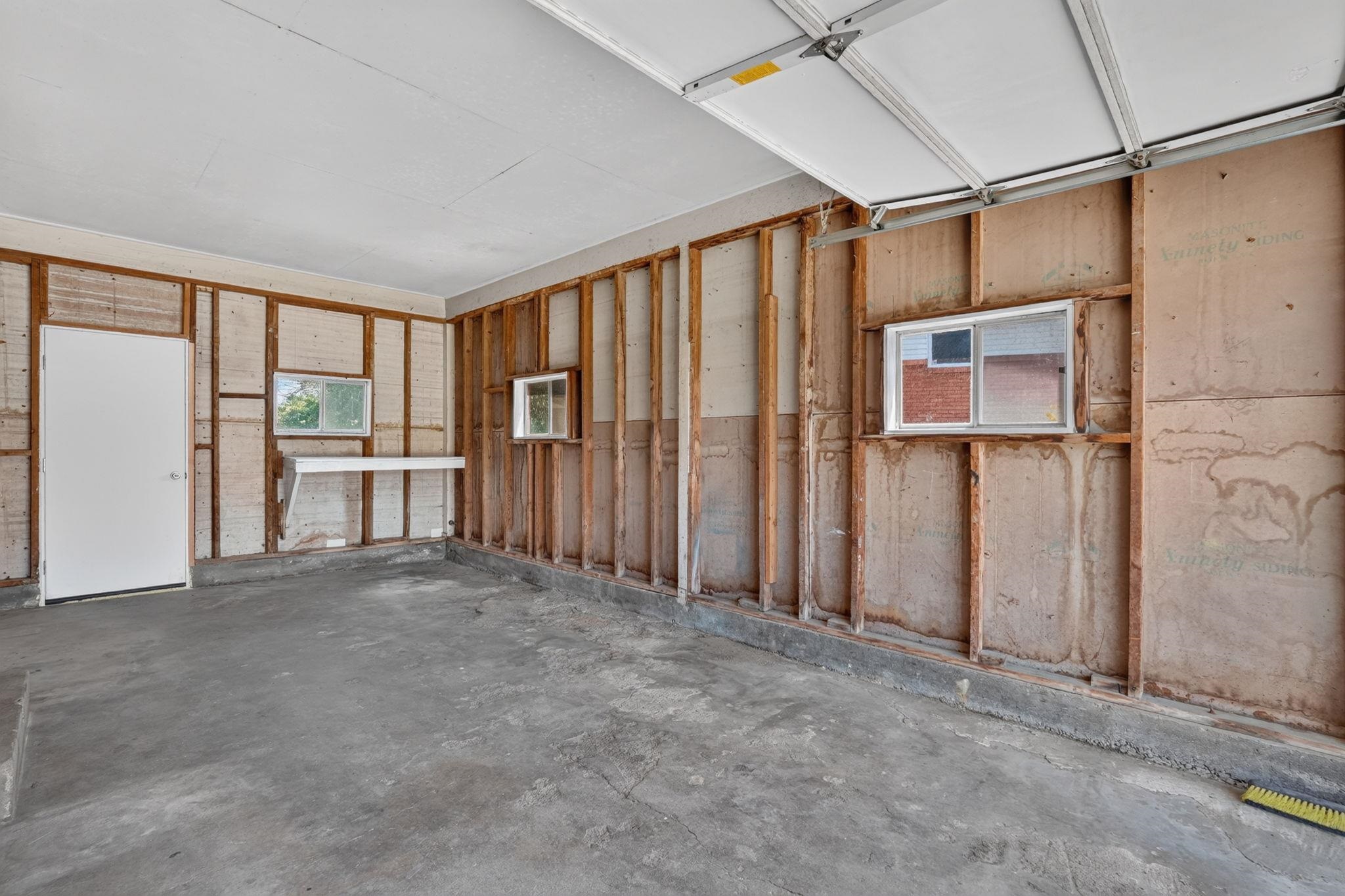 1126 La Brea