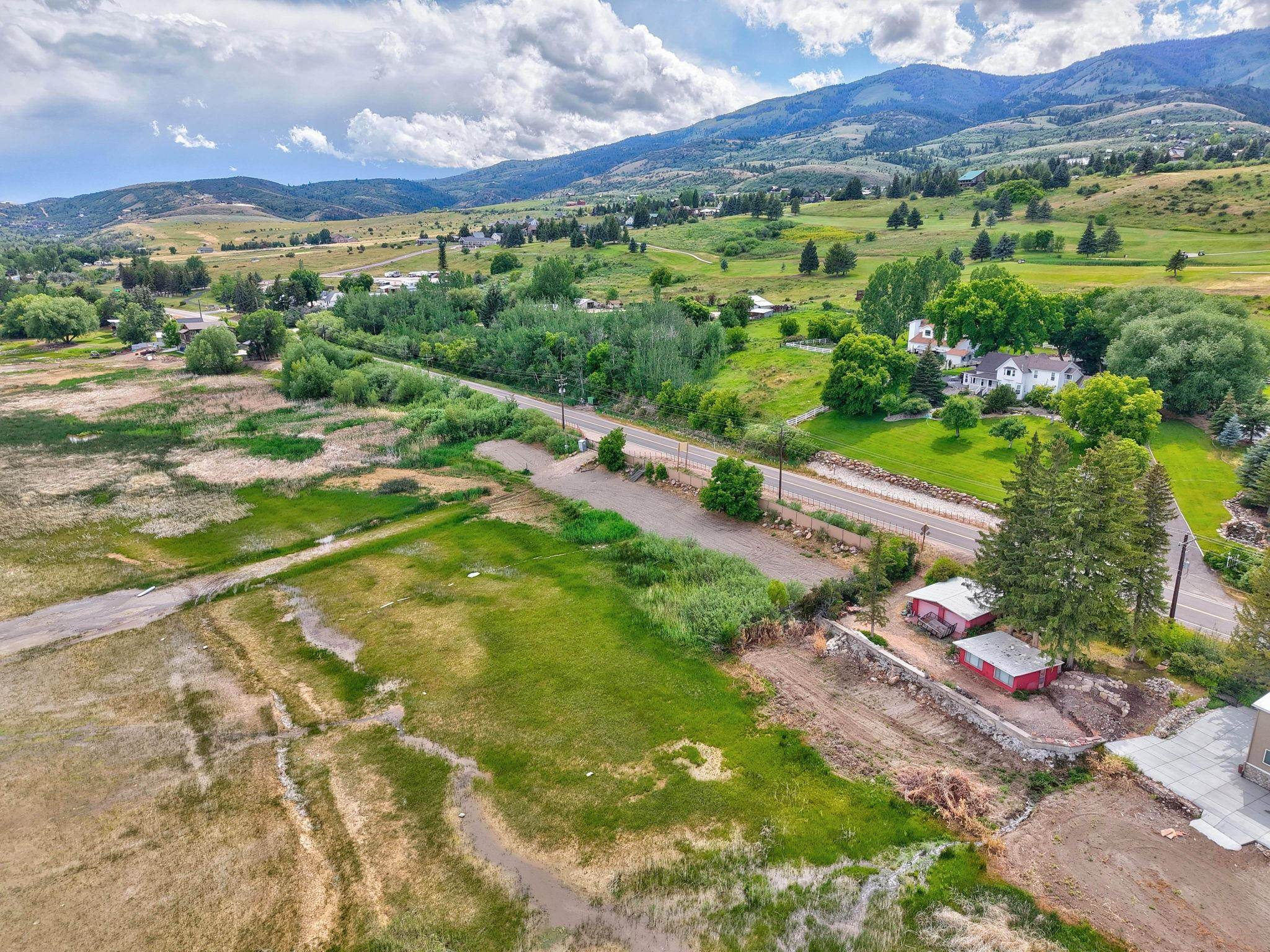 496 Hickock Dr