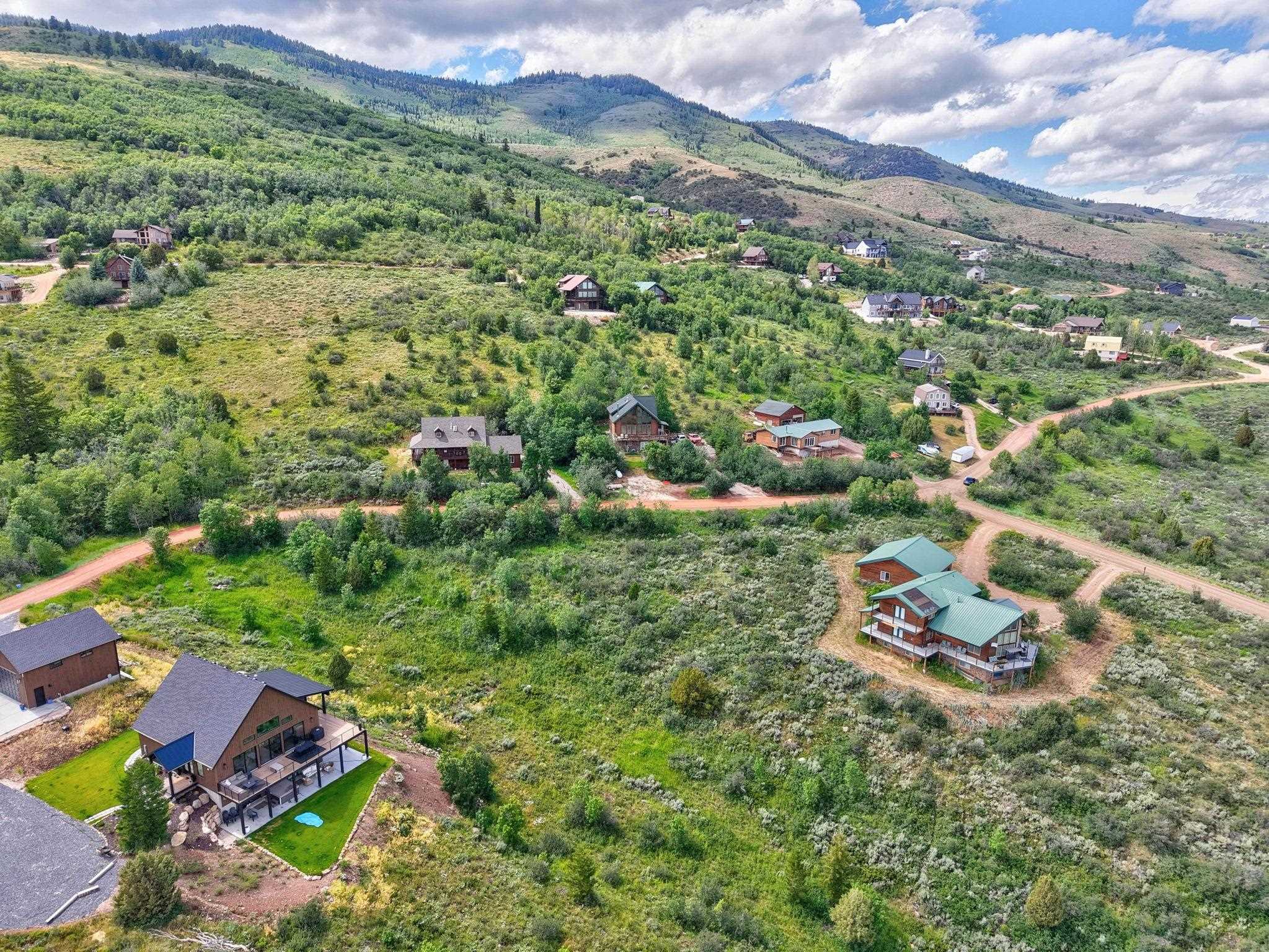 496 Hickock Dr