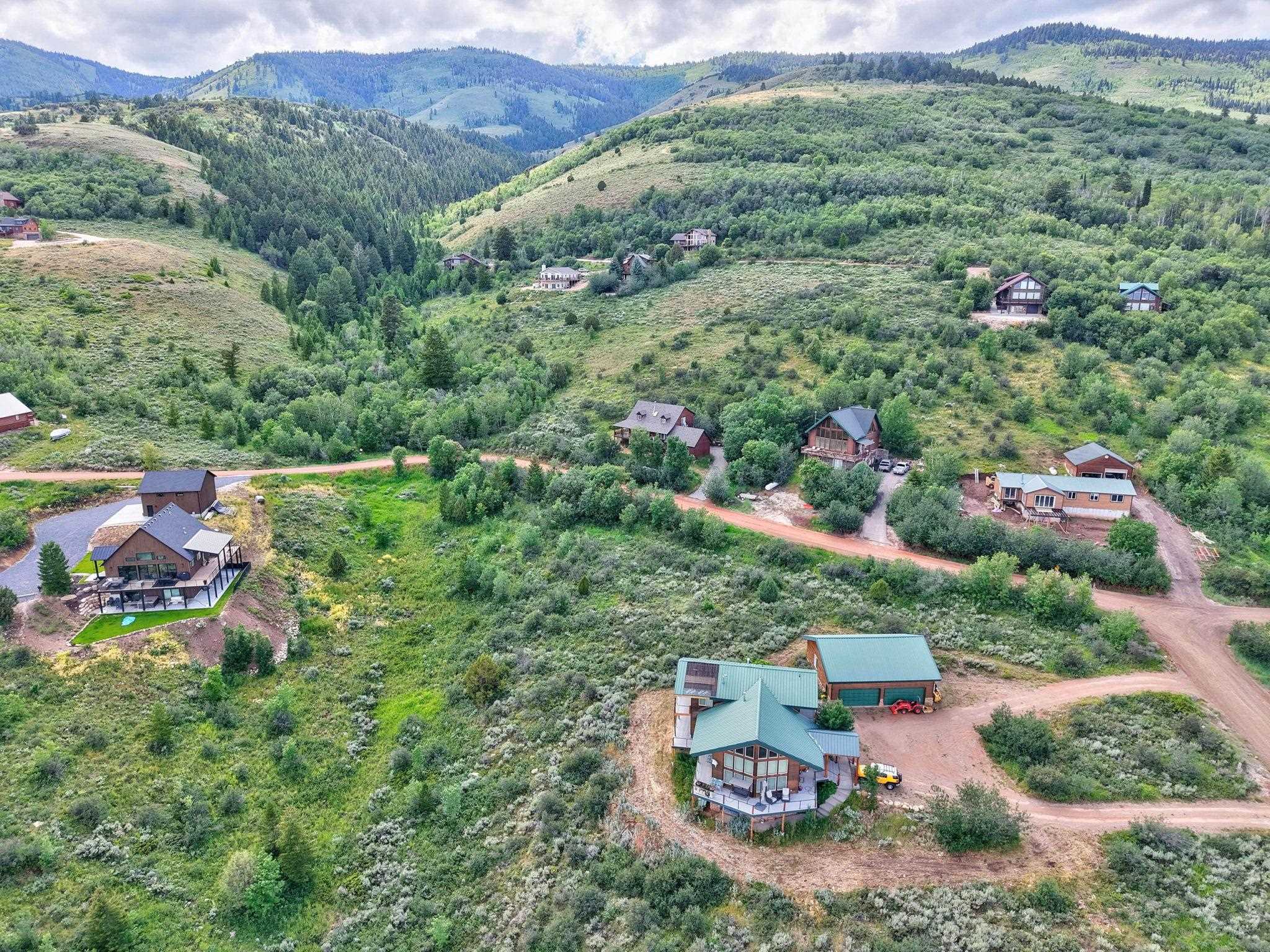496 Hickock Dr
