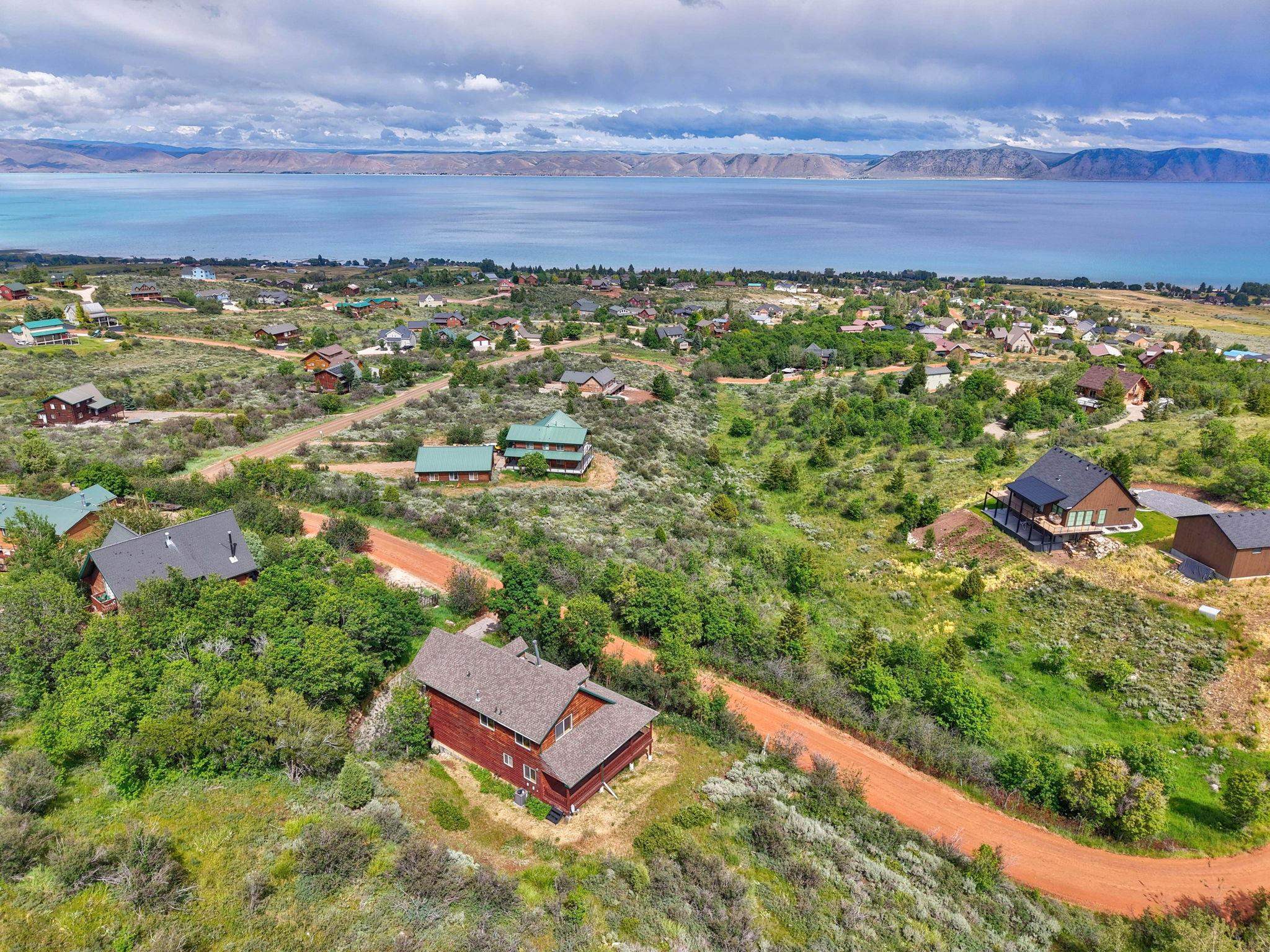 496 Hickock Dr