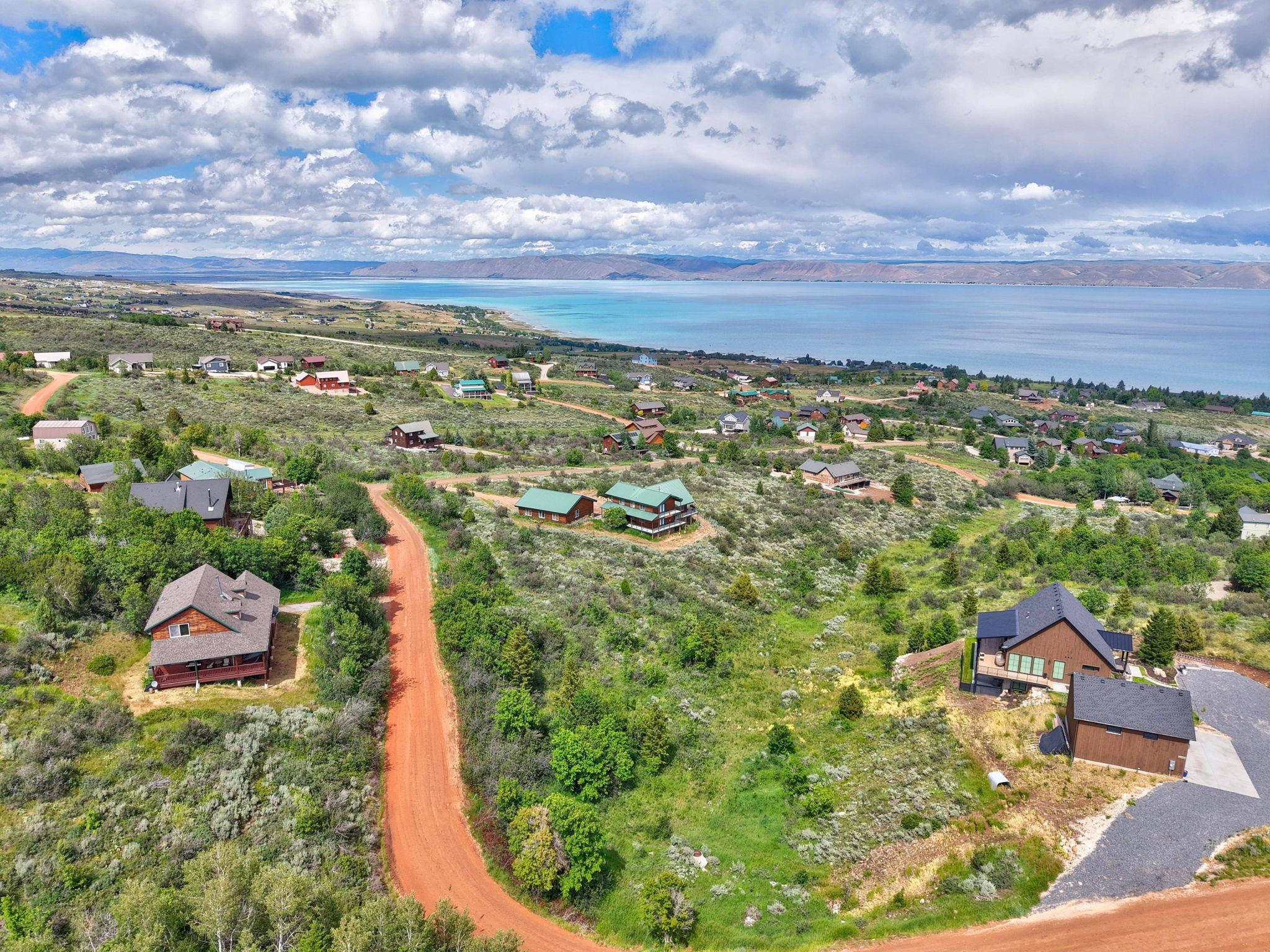 496 Hickock Dr