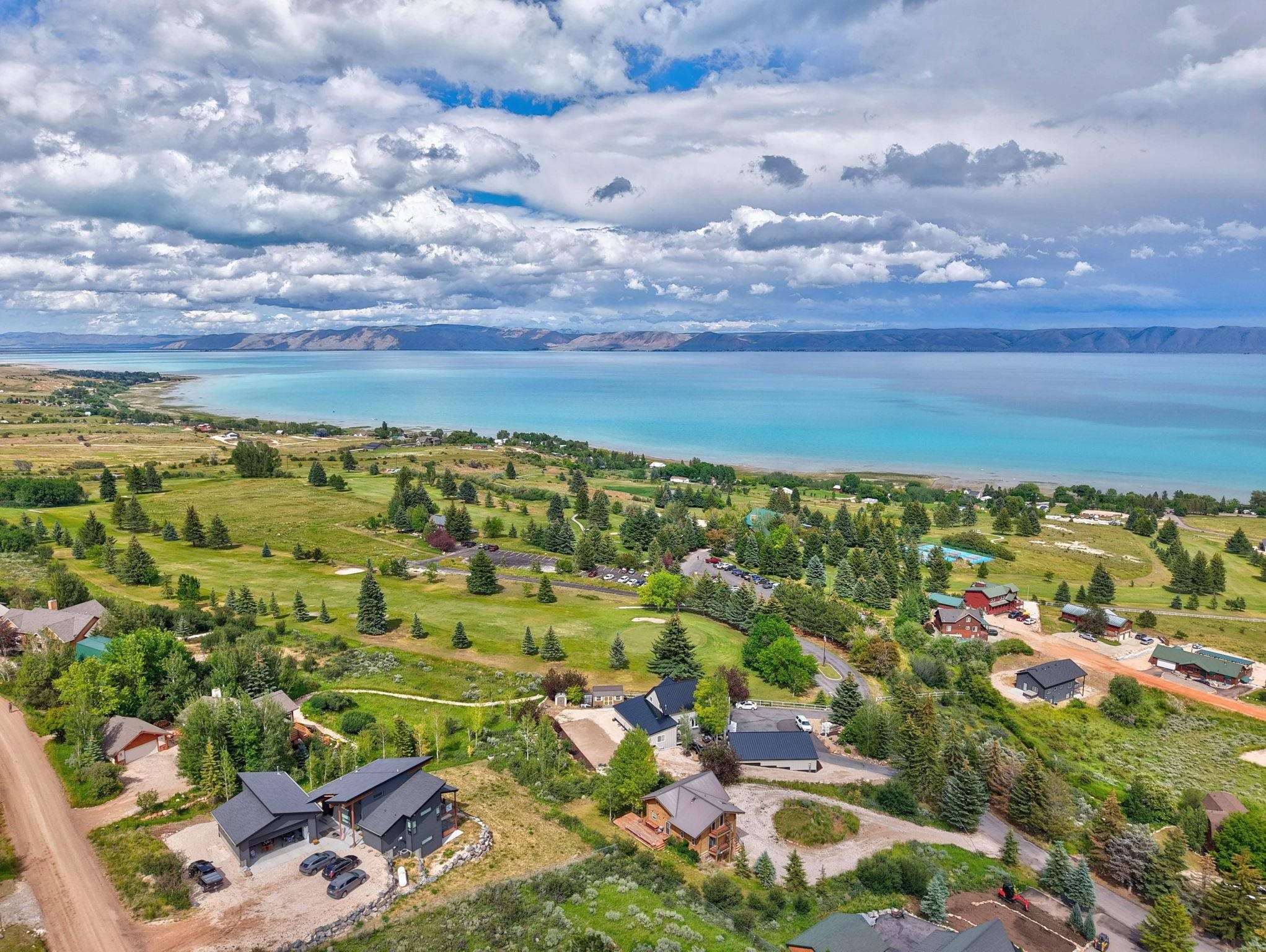 496 Hickock Dr
