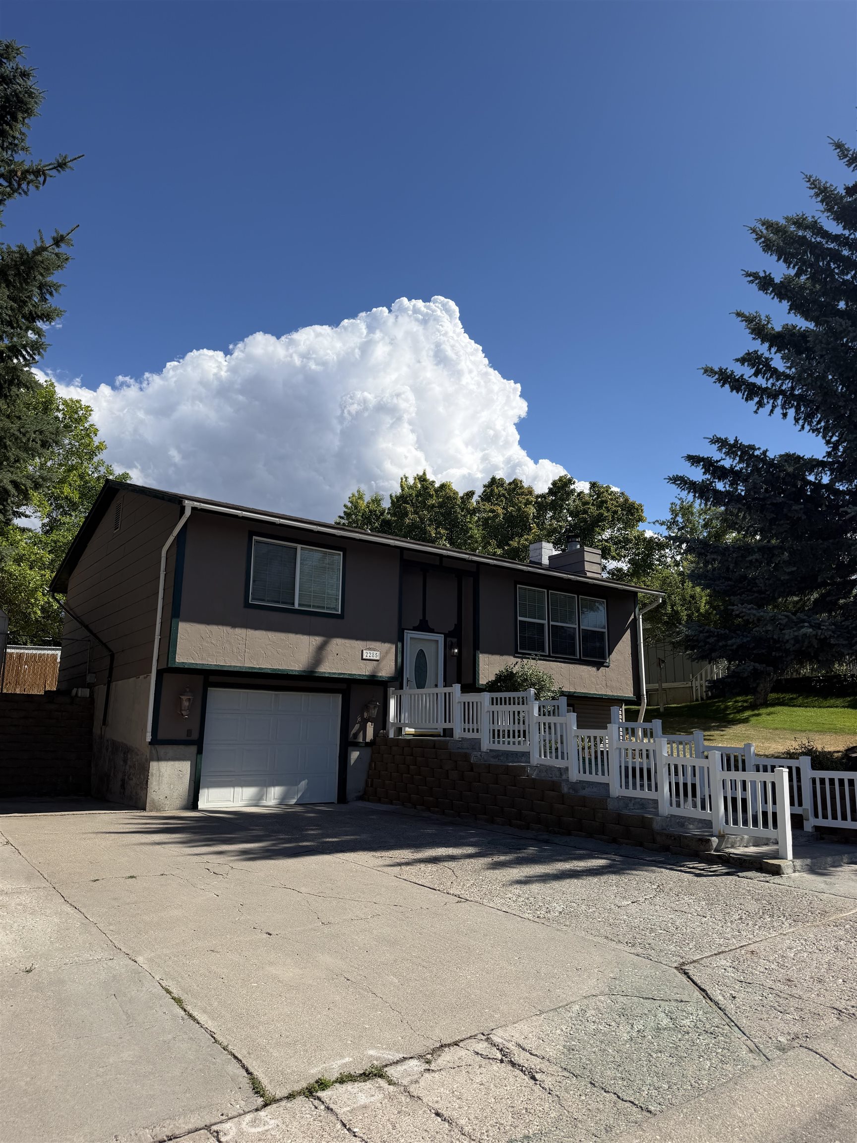 2285 Horizon Dr