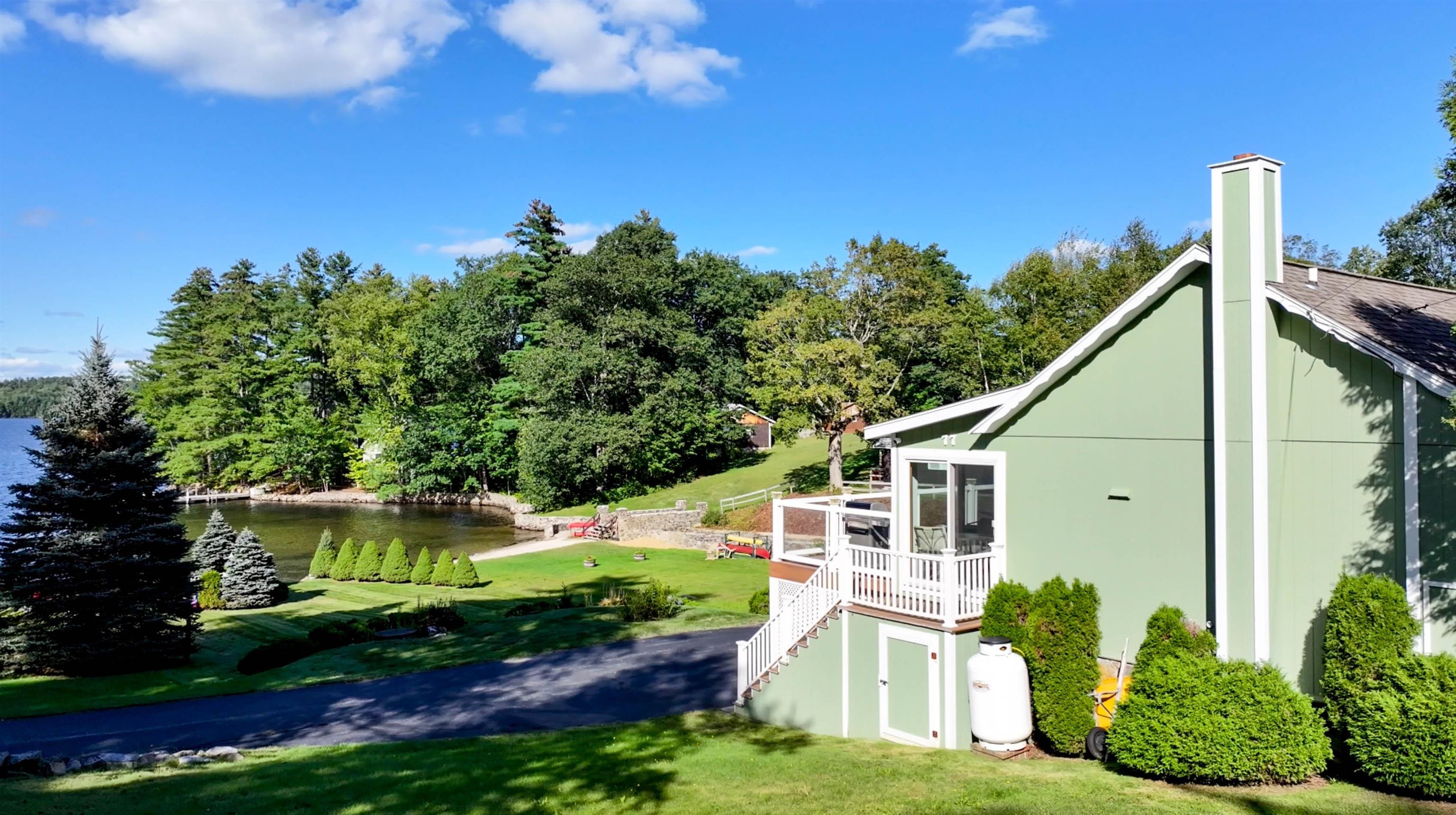 77 Lakewood Manor