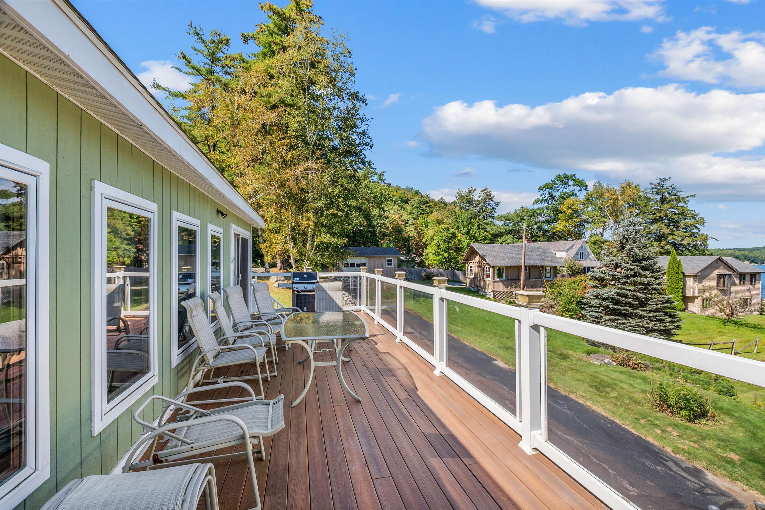 77 Lakewood Manor