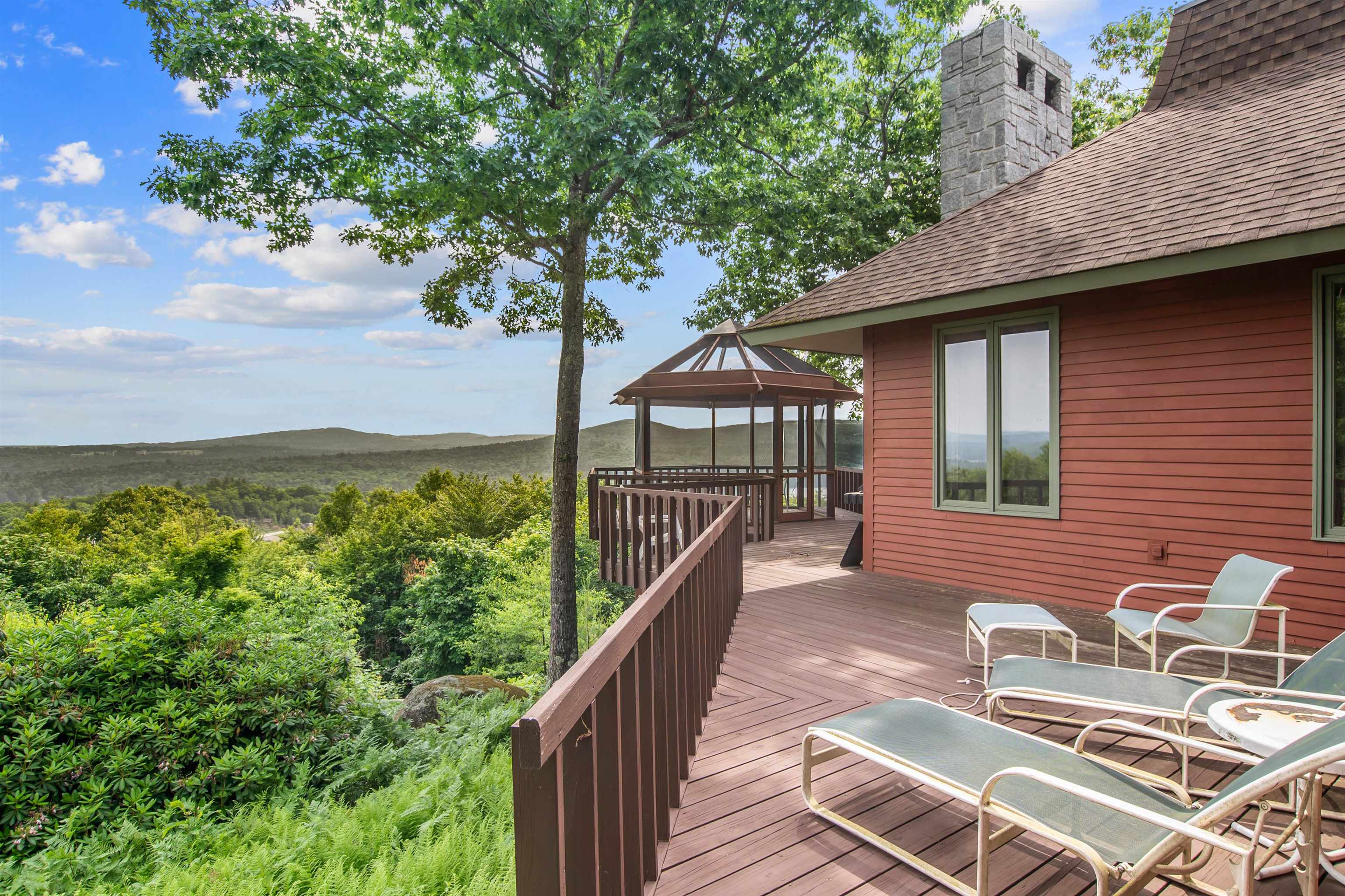 89 Oakledge Road