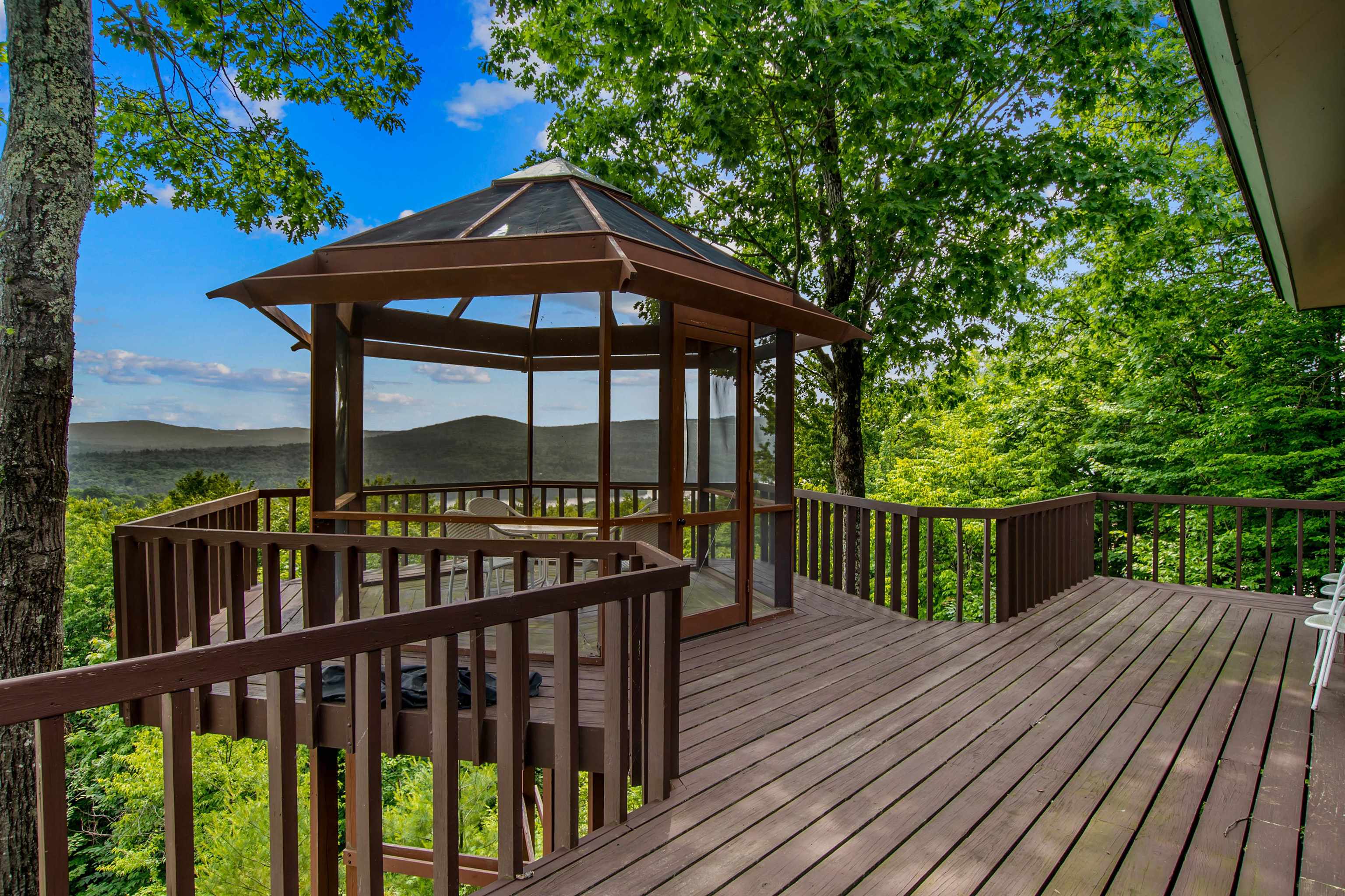 89 Oakledge Road