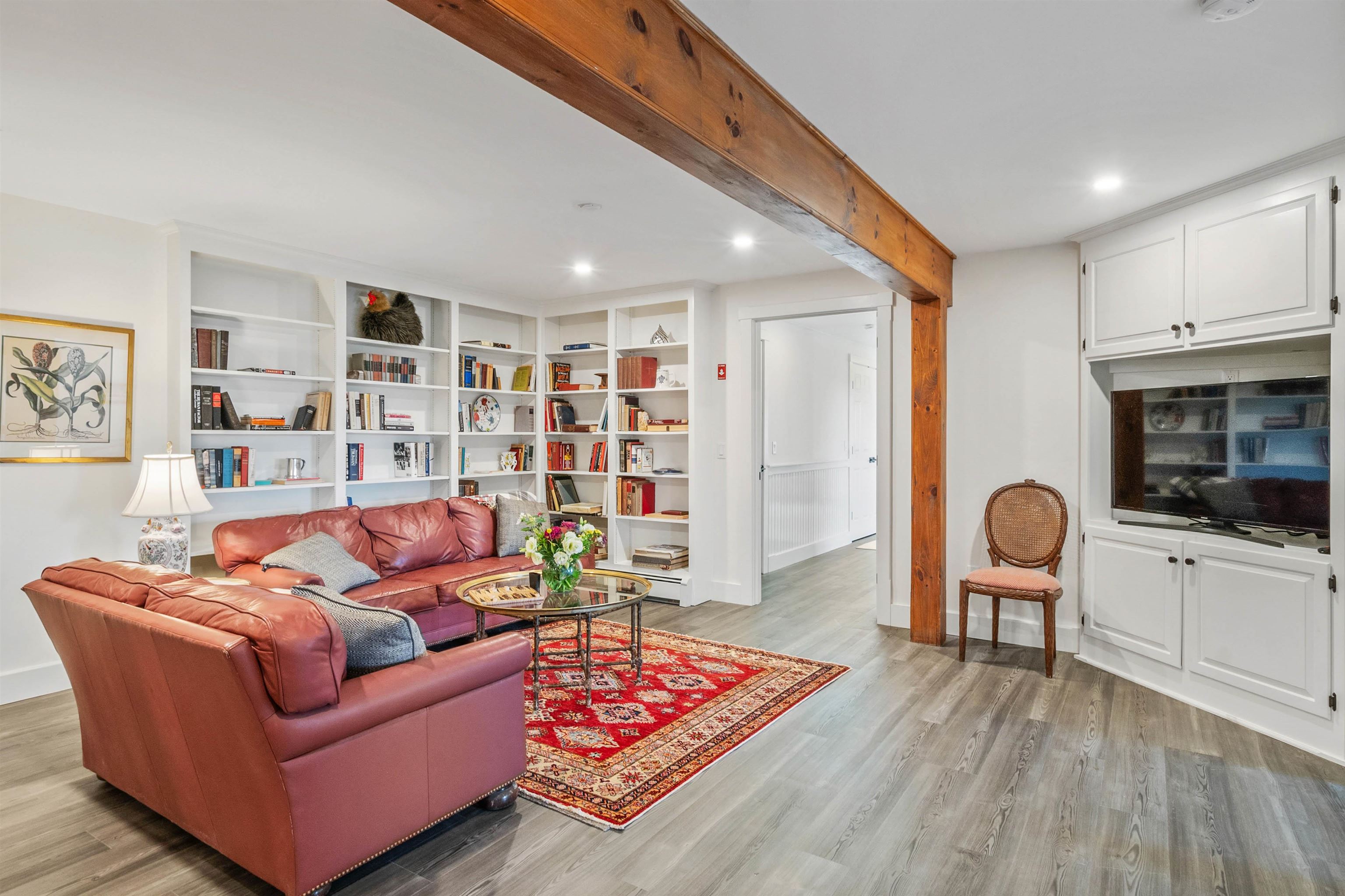 216 Woodland Trace