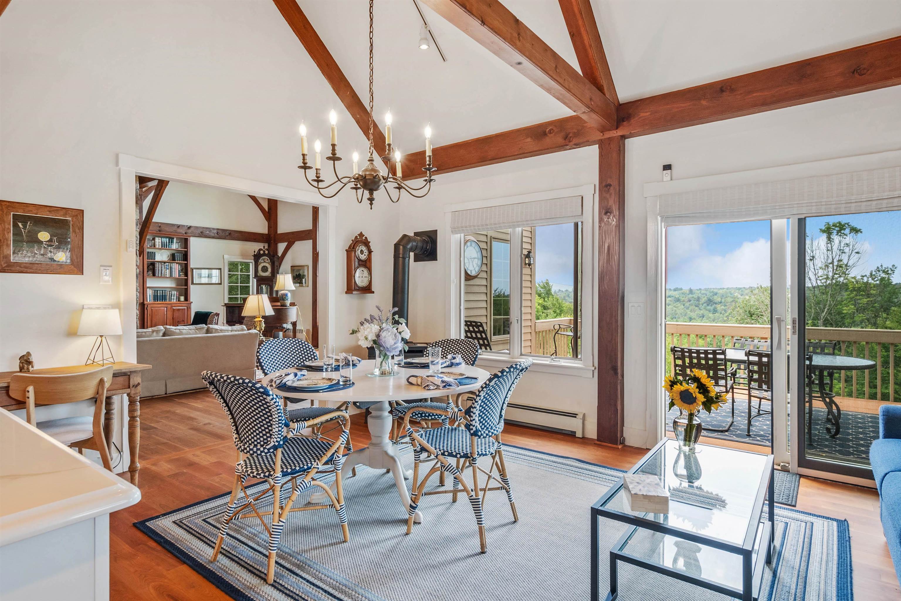 216 Woodland Trace