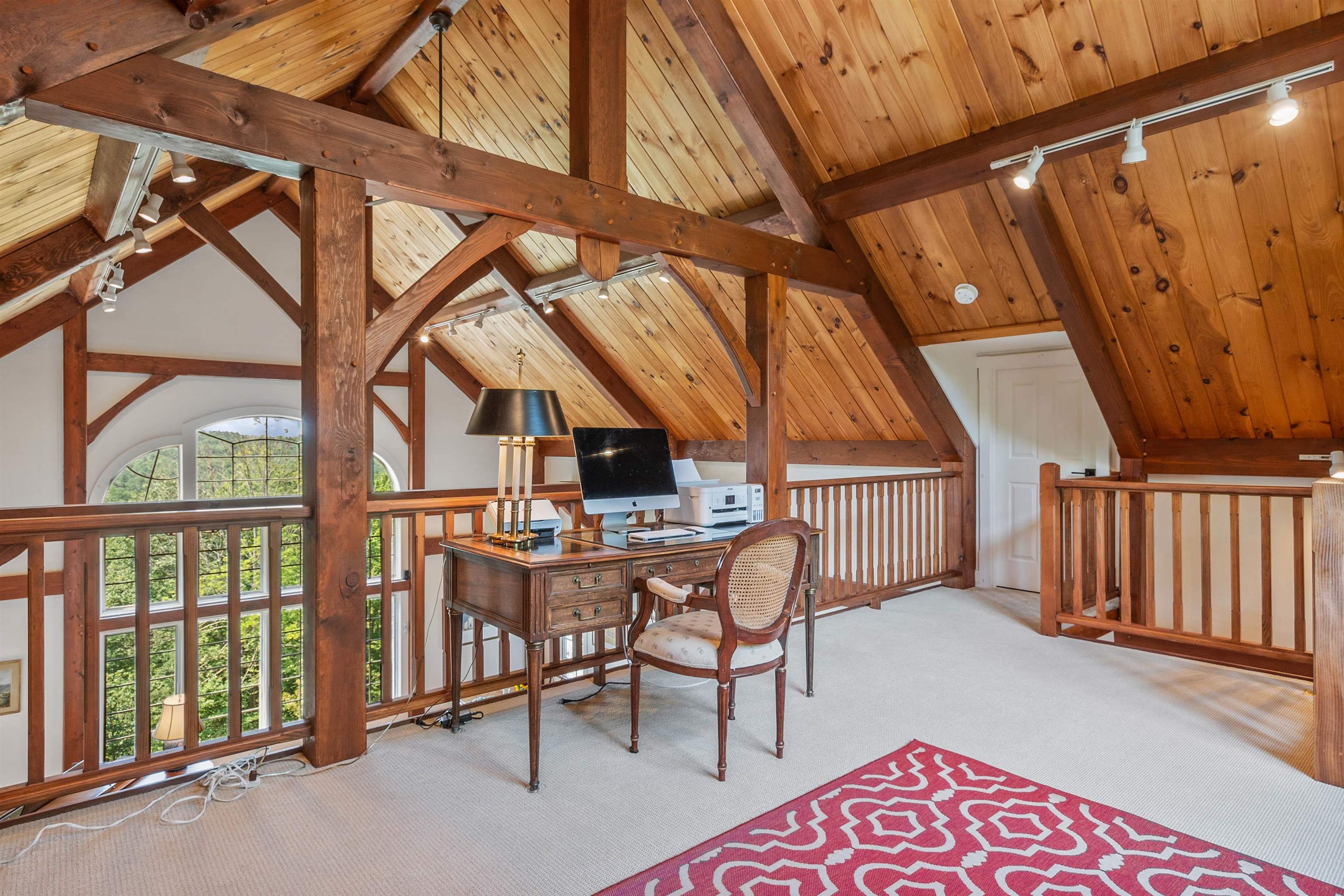 216 Woodland Trace