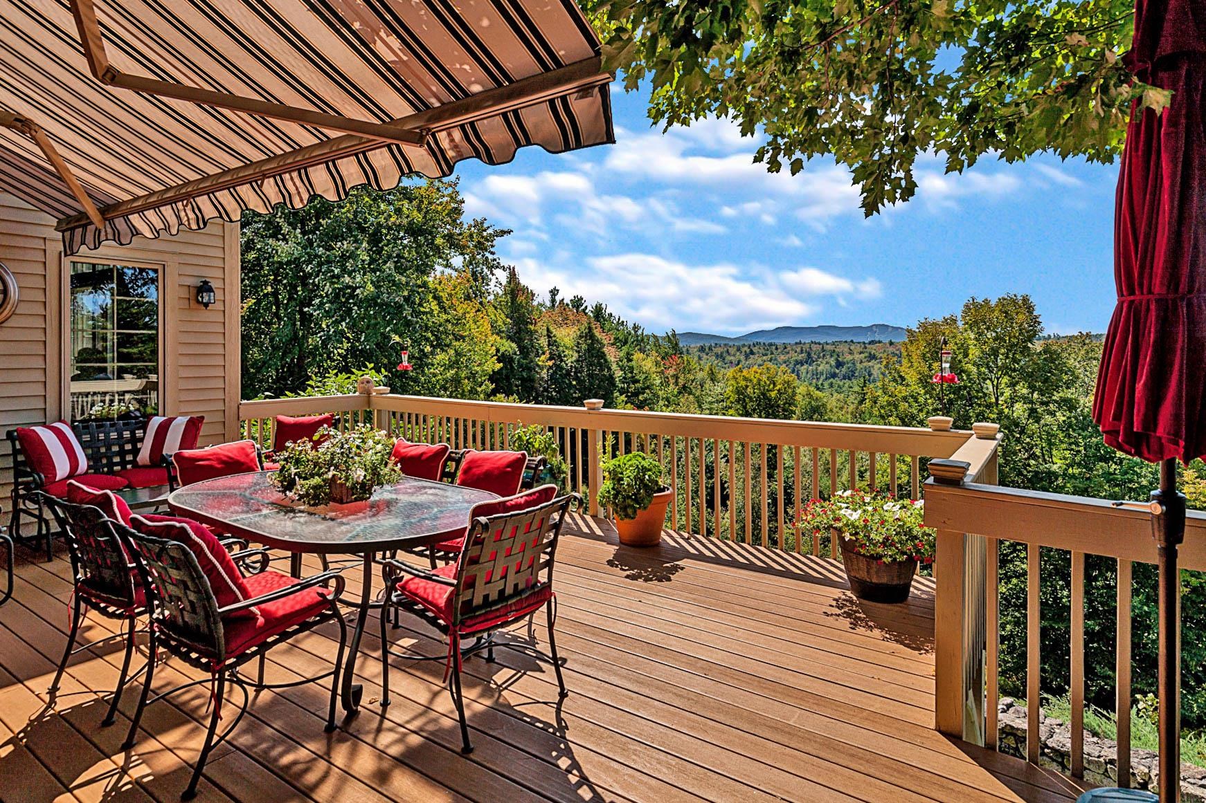 216 Woodland Trace