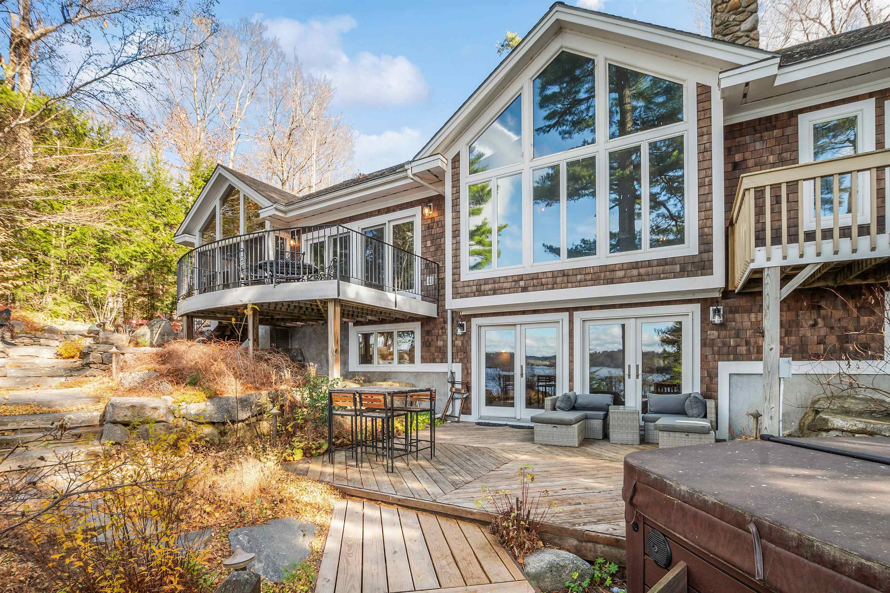 136 Bowles Road