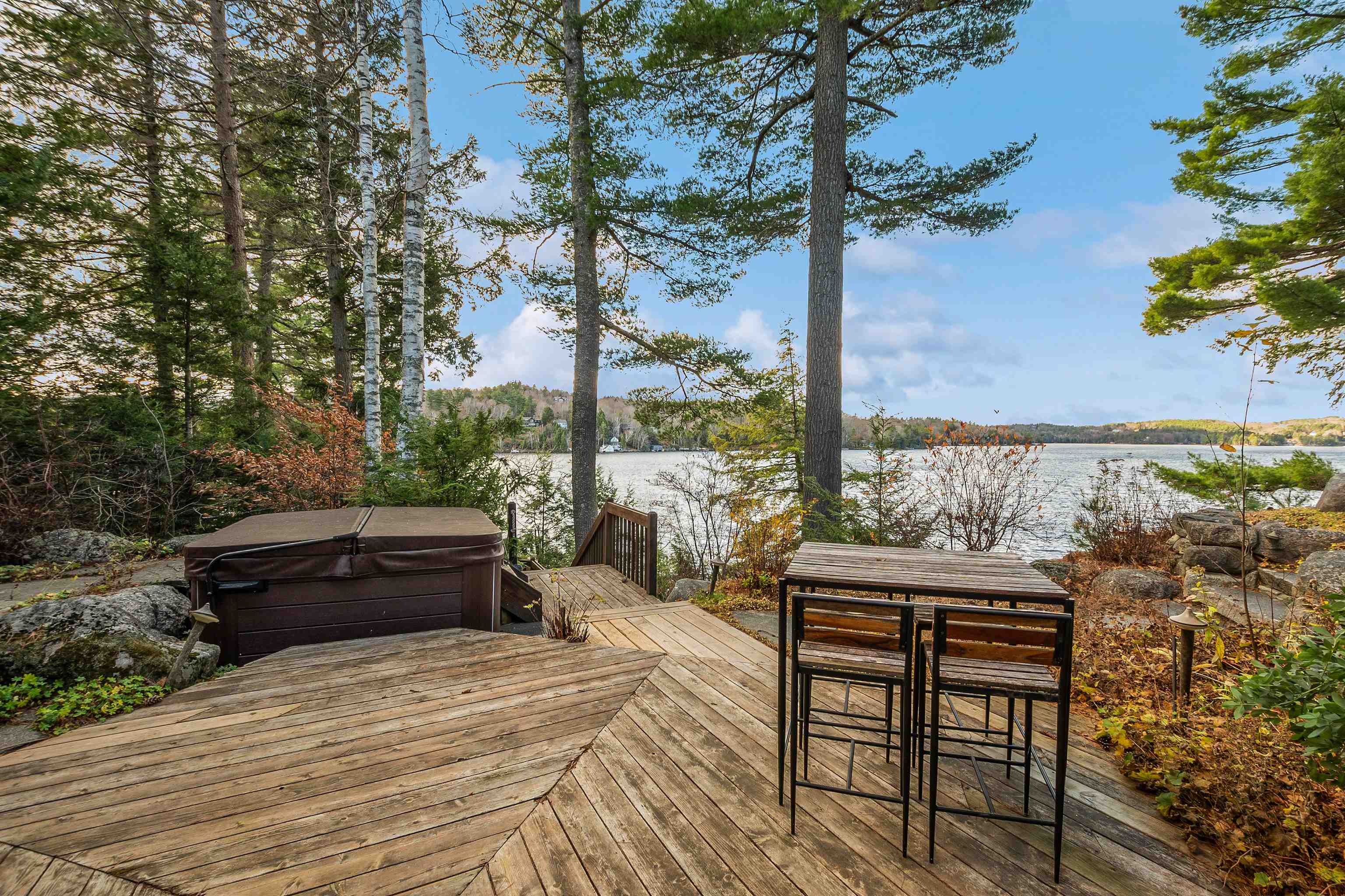 136 Bowles Road
