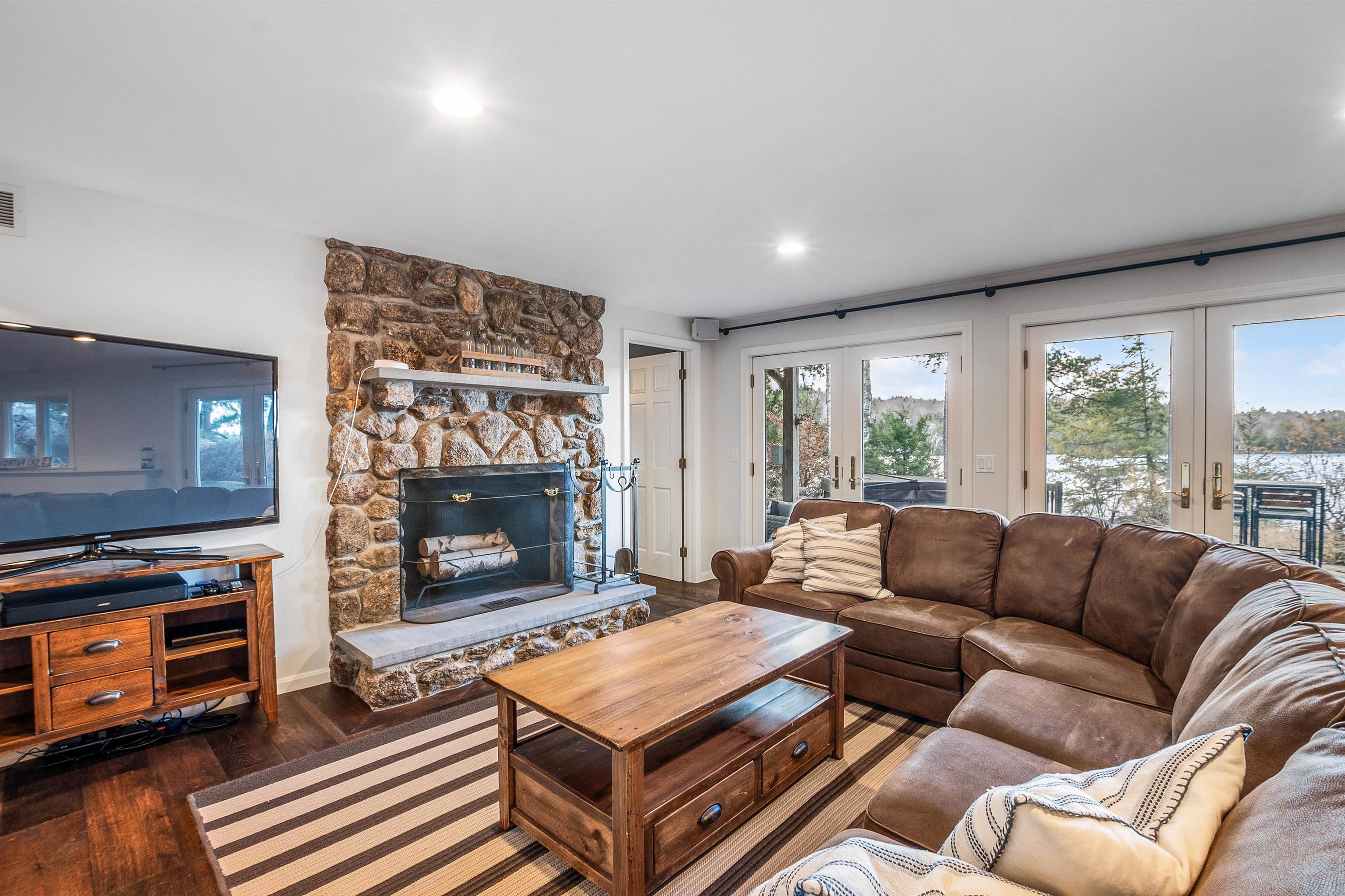 136 Bowles Road