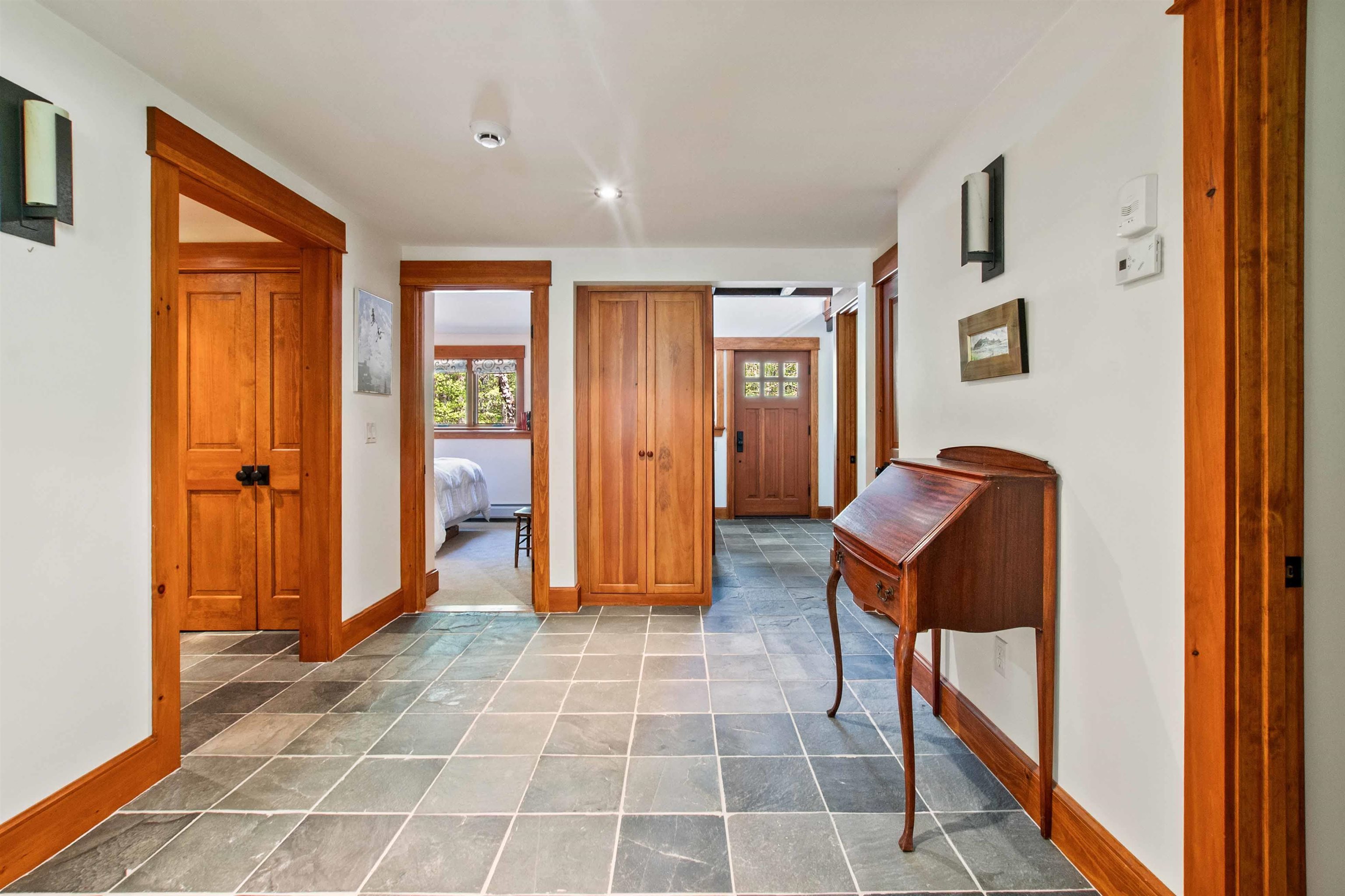 87 Deerpath Road