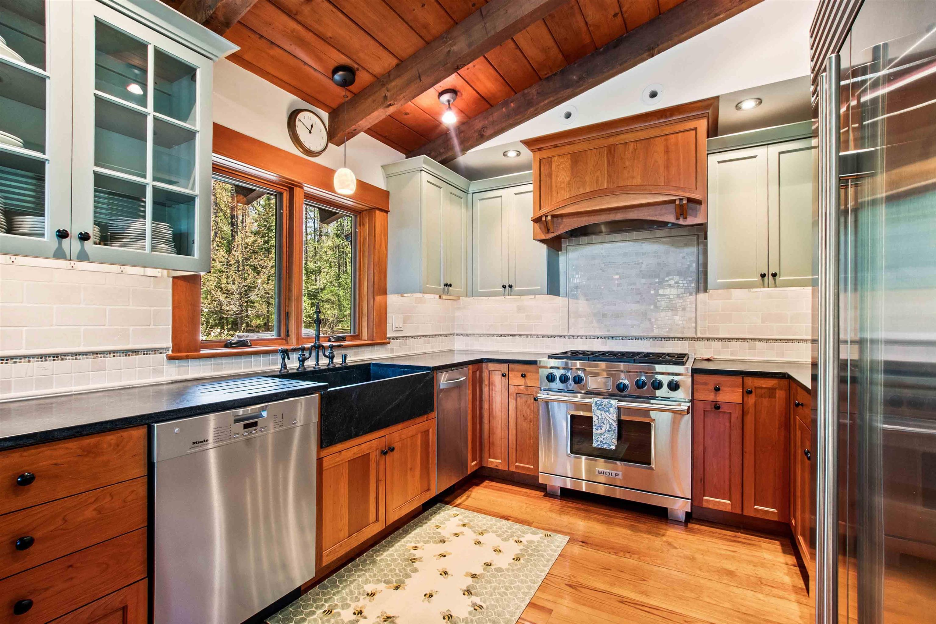 87 Deerpath Road
