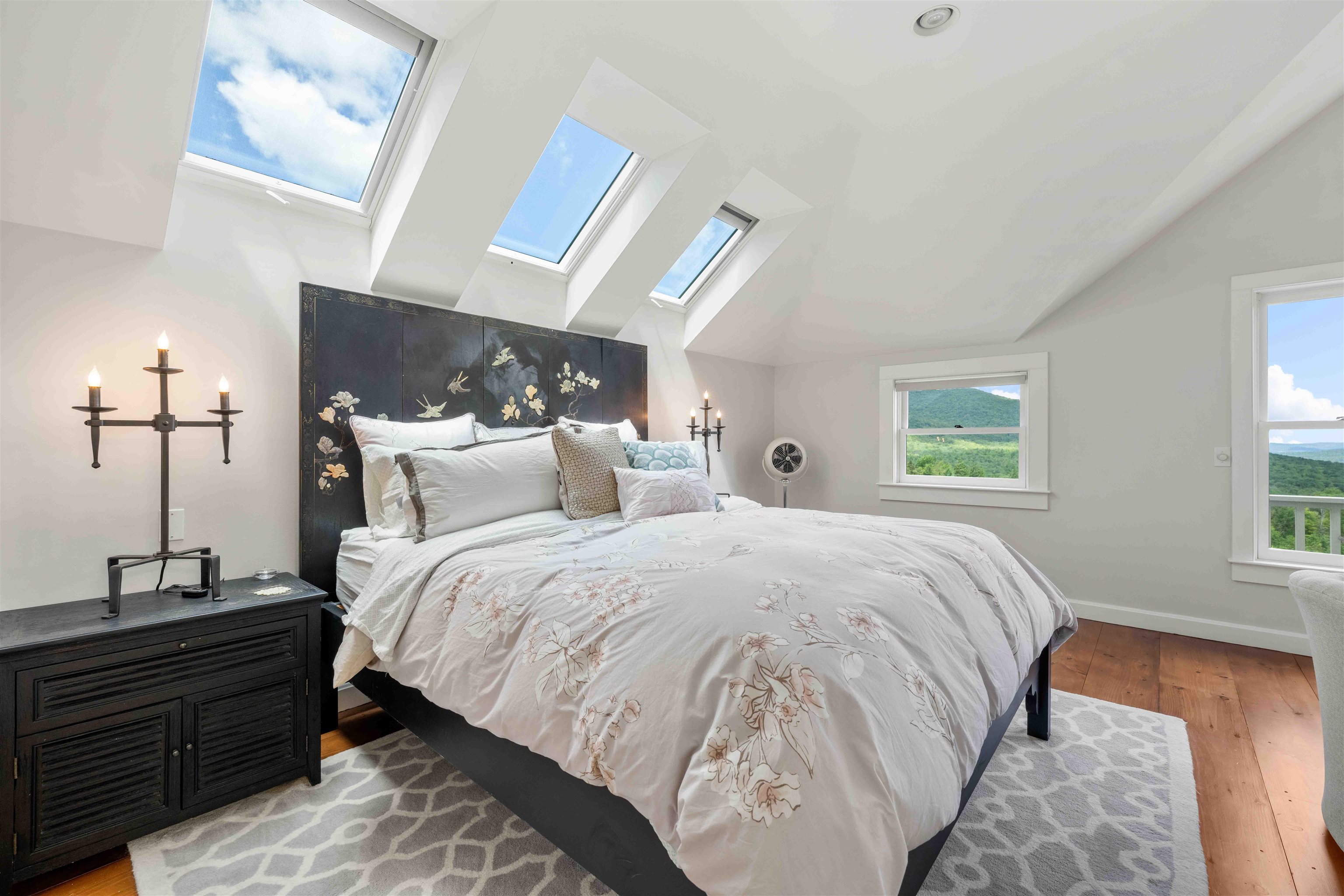 306 Mountain Road