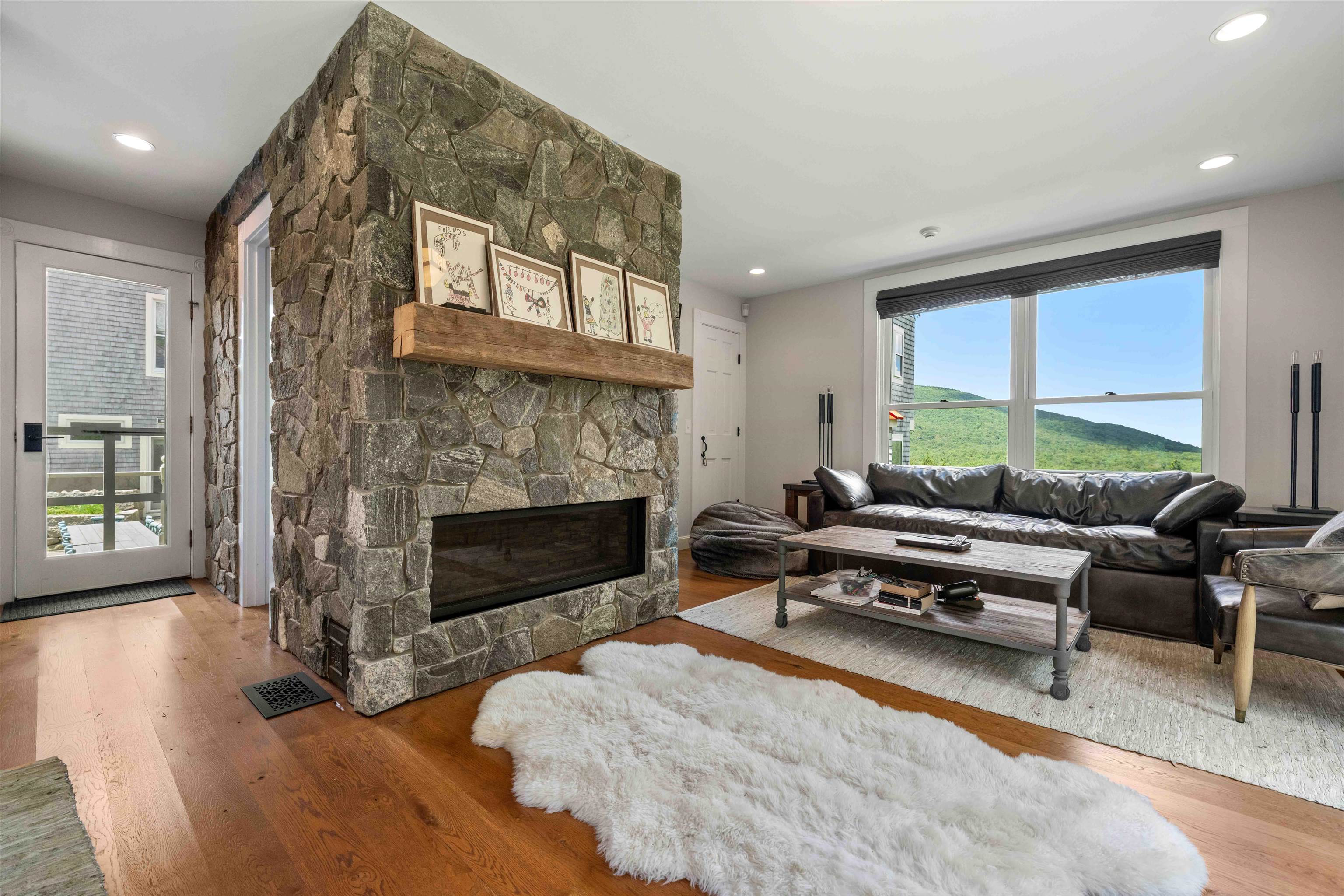 306 Mountain Road