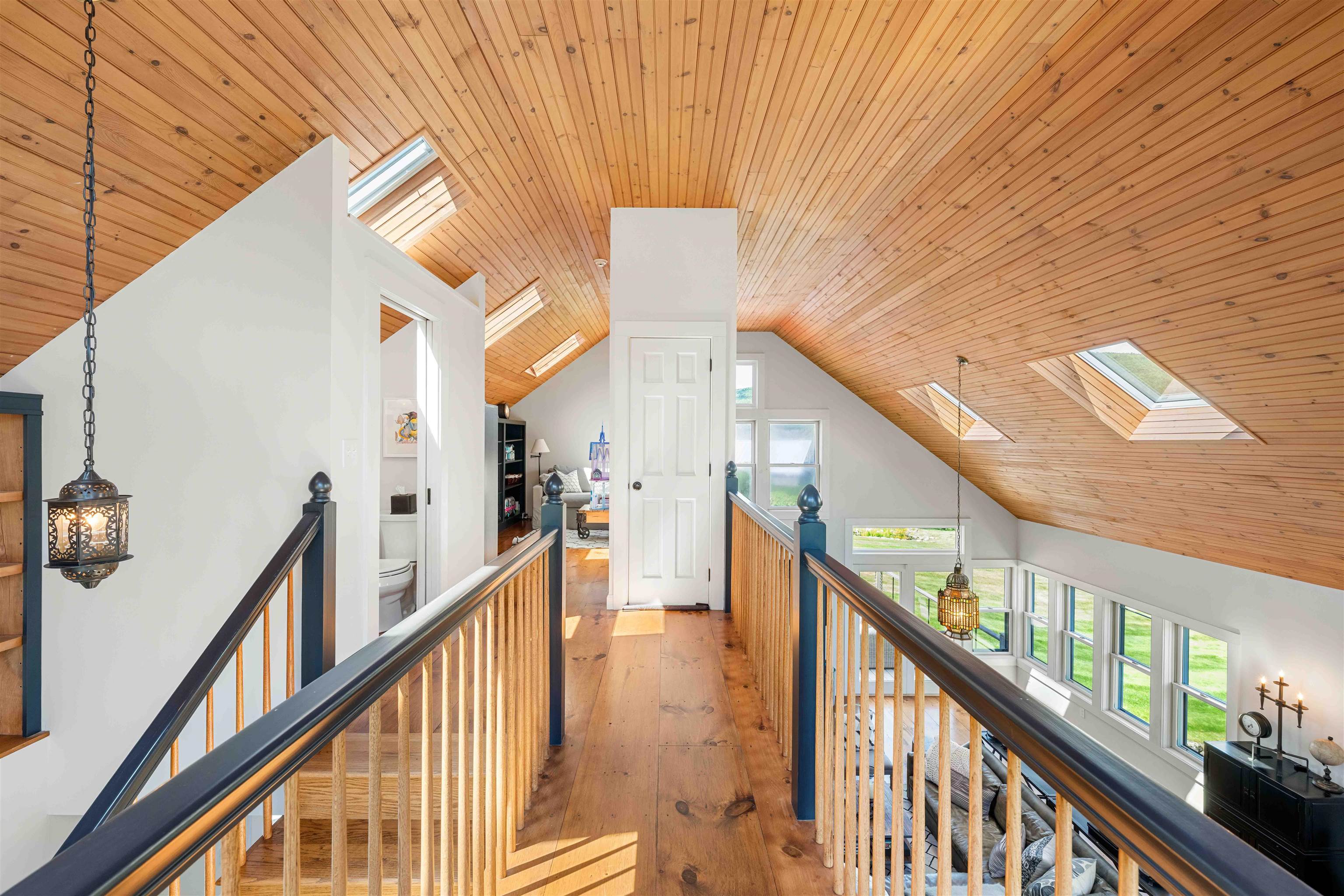 306 Mountain Road