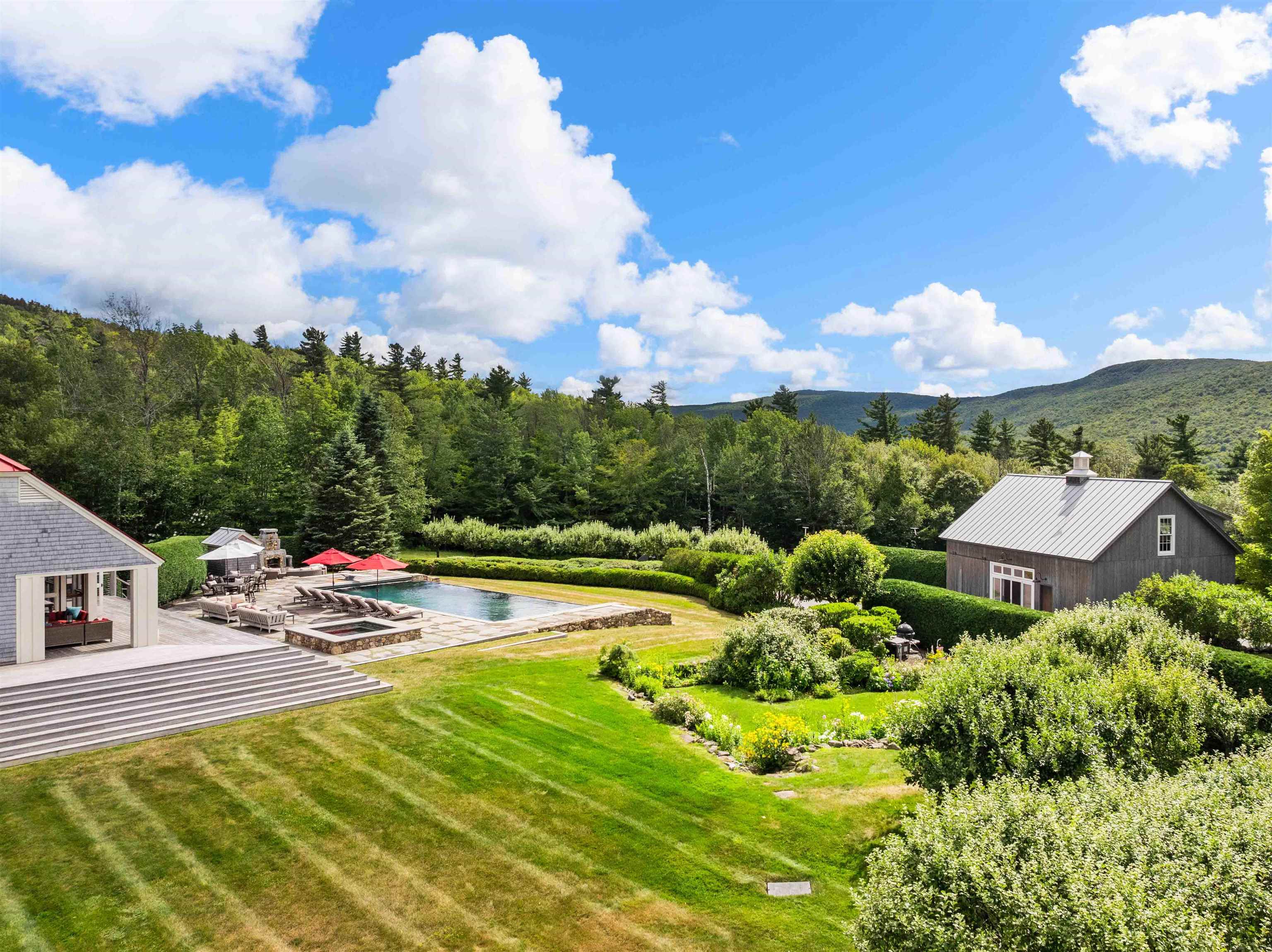 306 Mountain Road