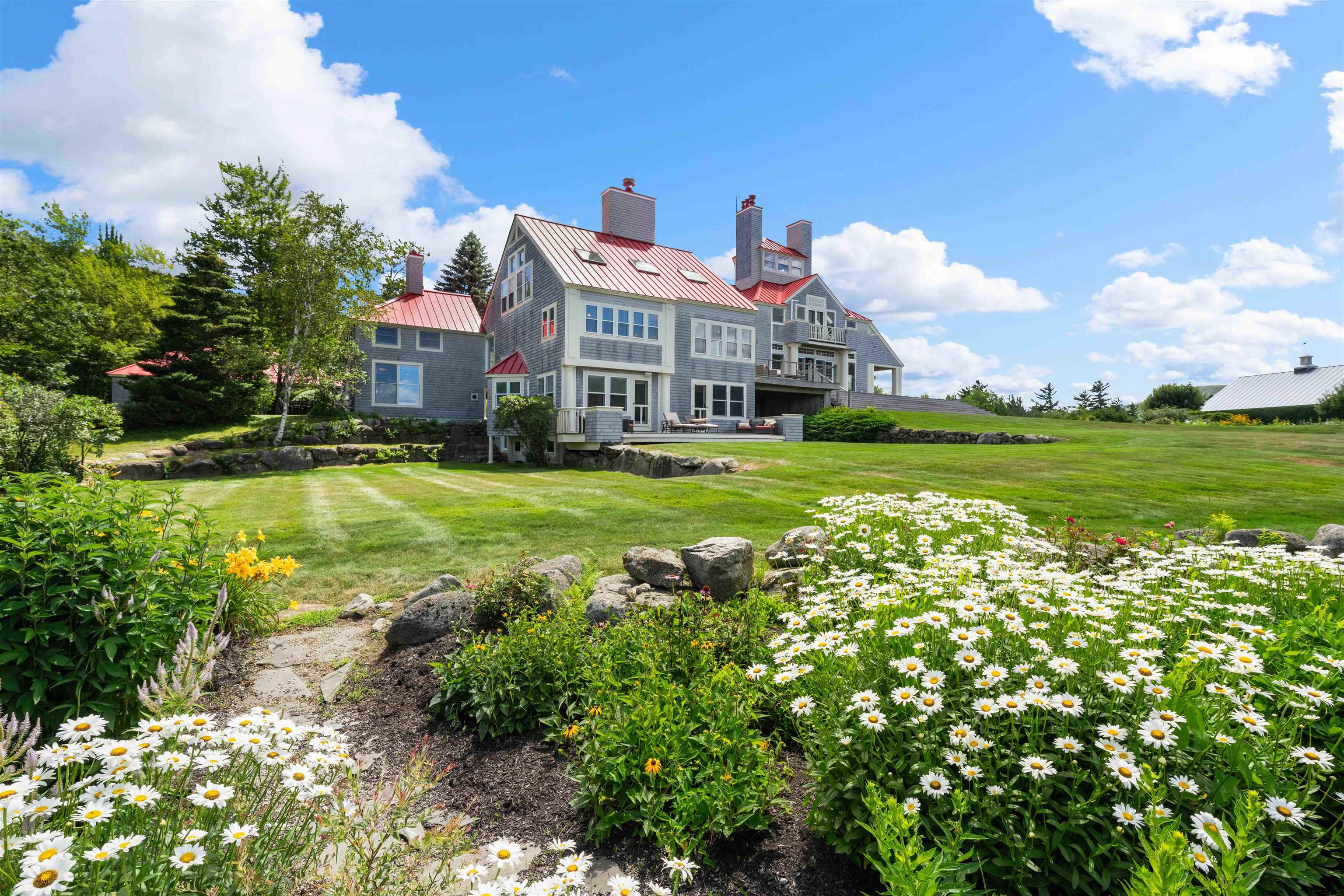 306 Mountain Road