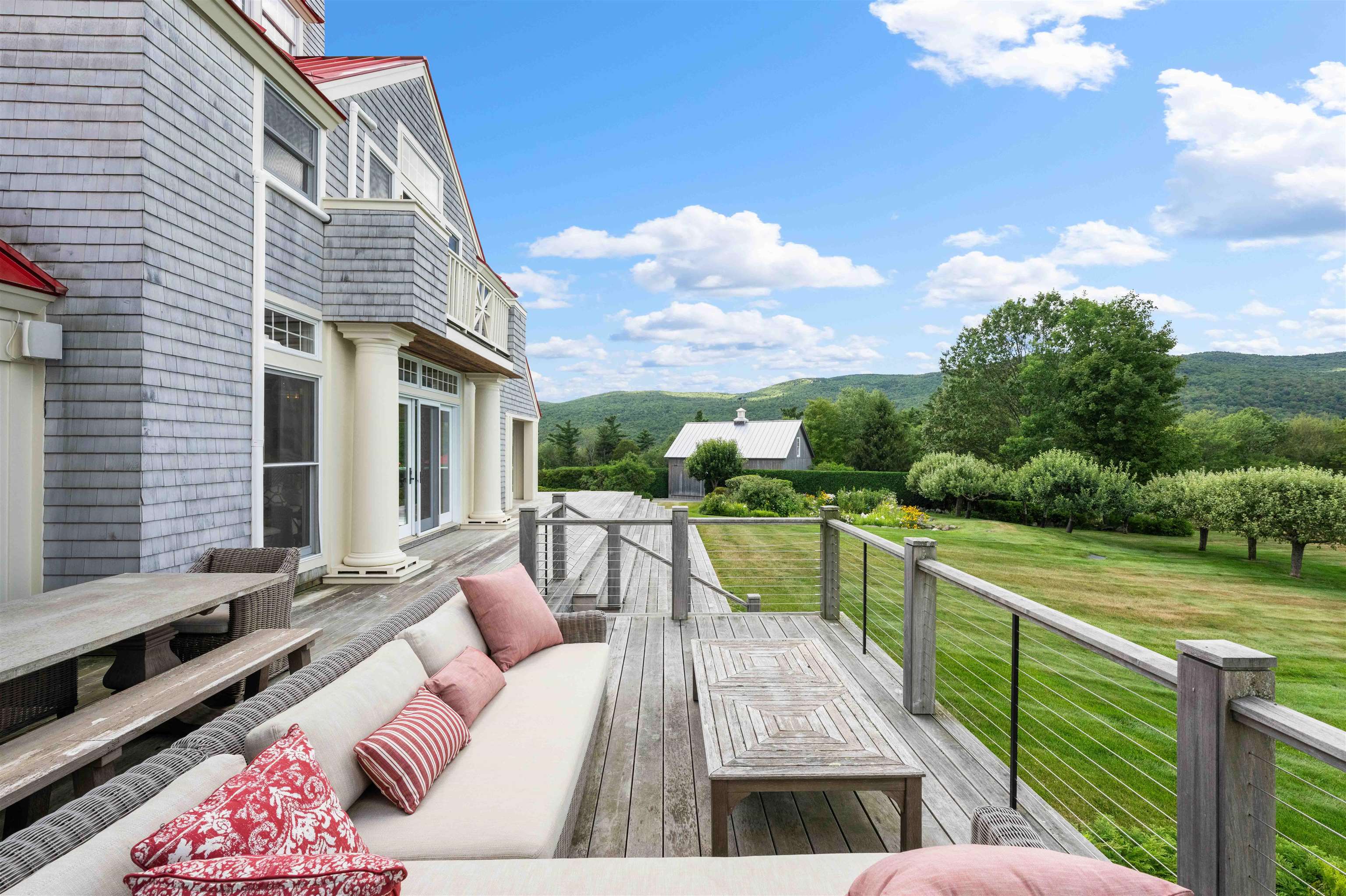 306 Mountain Road