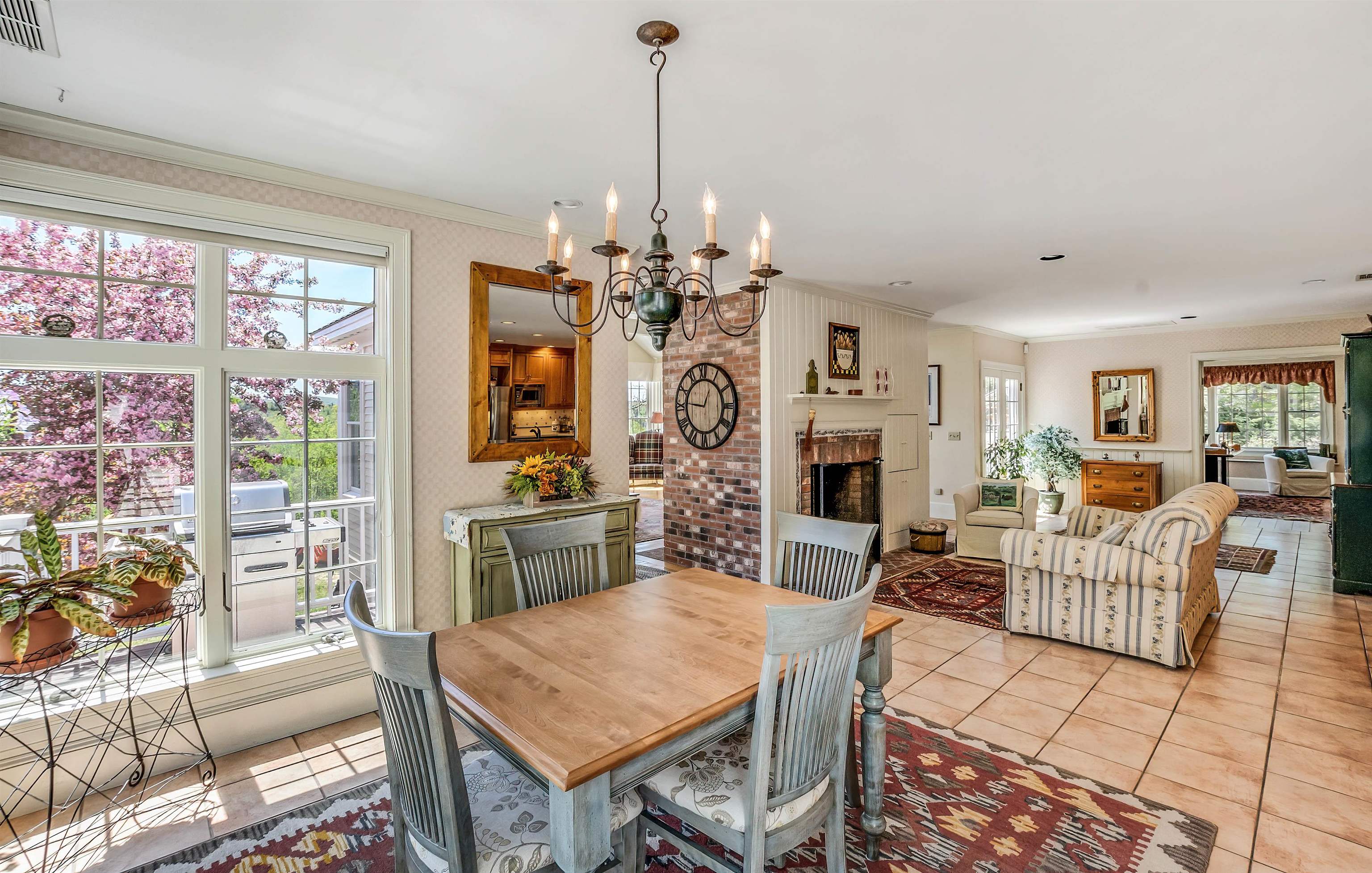 197 Woodland Trace